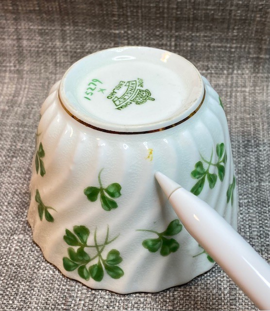 2 pc AYNSLEY England Cream & Sugar Set Bone China Green Clover Motif Gold Trim