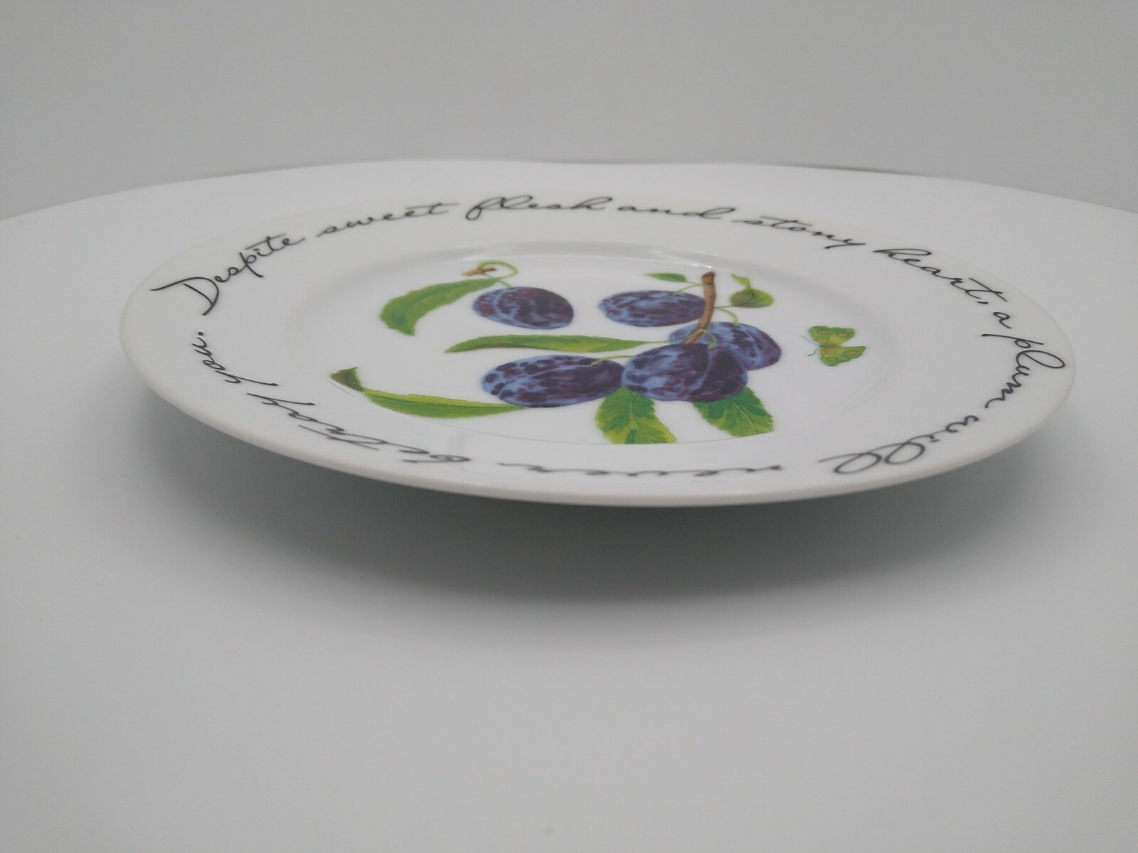 Williams – Sonoma Orchard Suite Plum – Luncheon / Dessert Plate