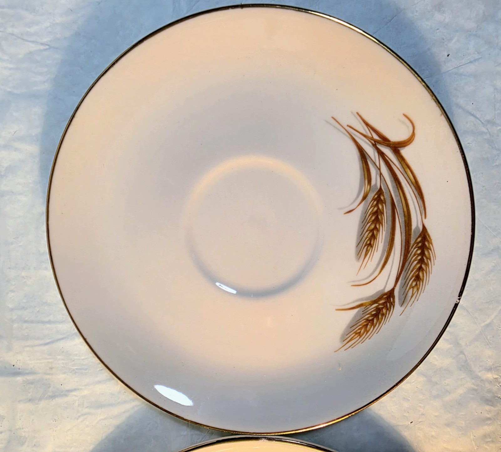 Golden Wheat Cup & Saucer Set 4-Piece (2 Sets) White w/ Gold Trim Japan
