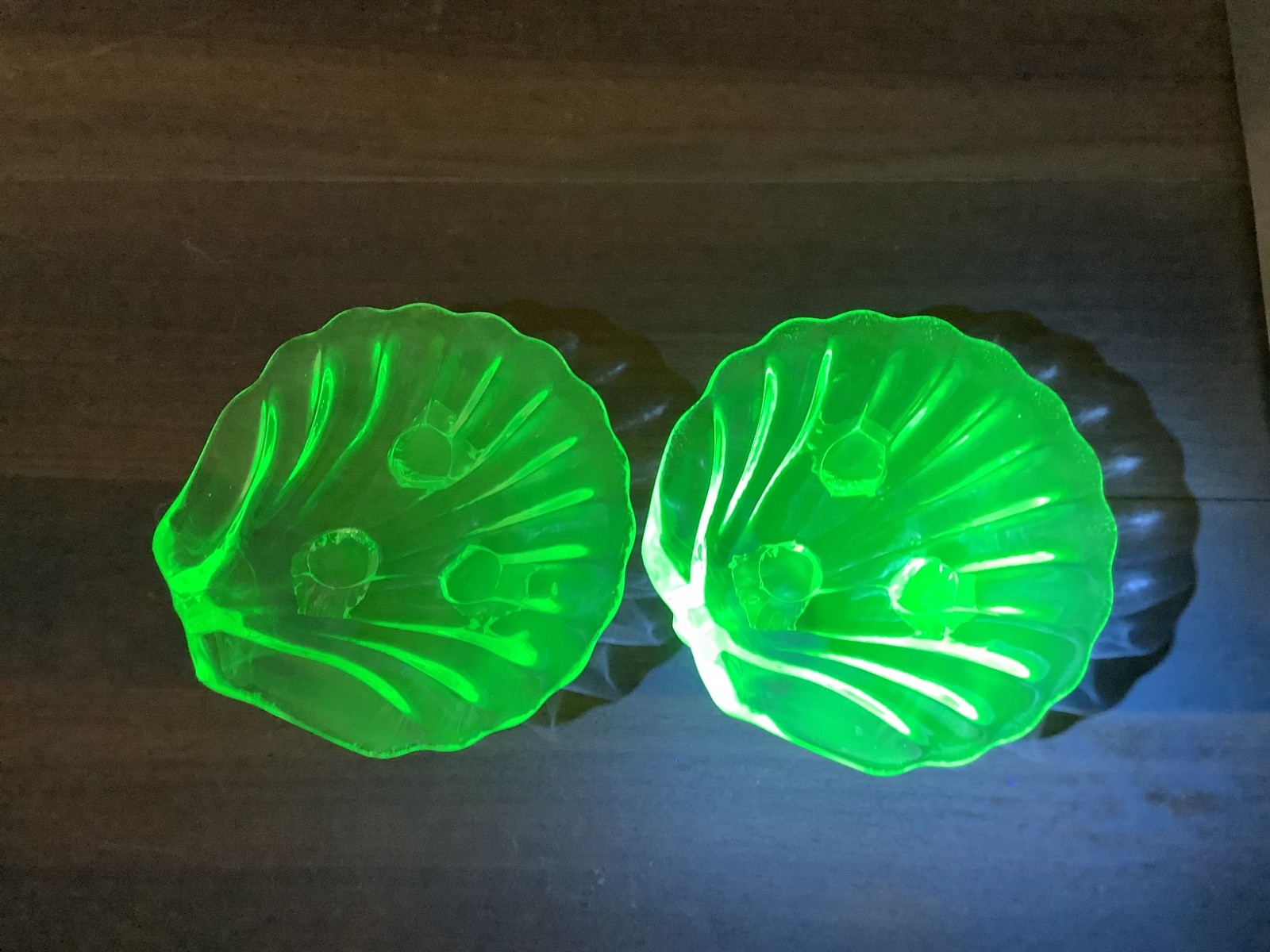 Vintage Uranium Green Glass Shell Footed Trinket Tray Salt Cellar Set of 2