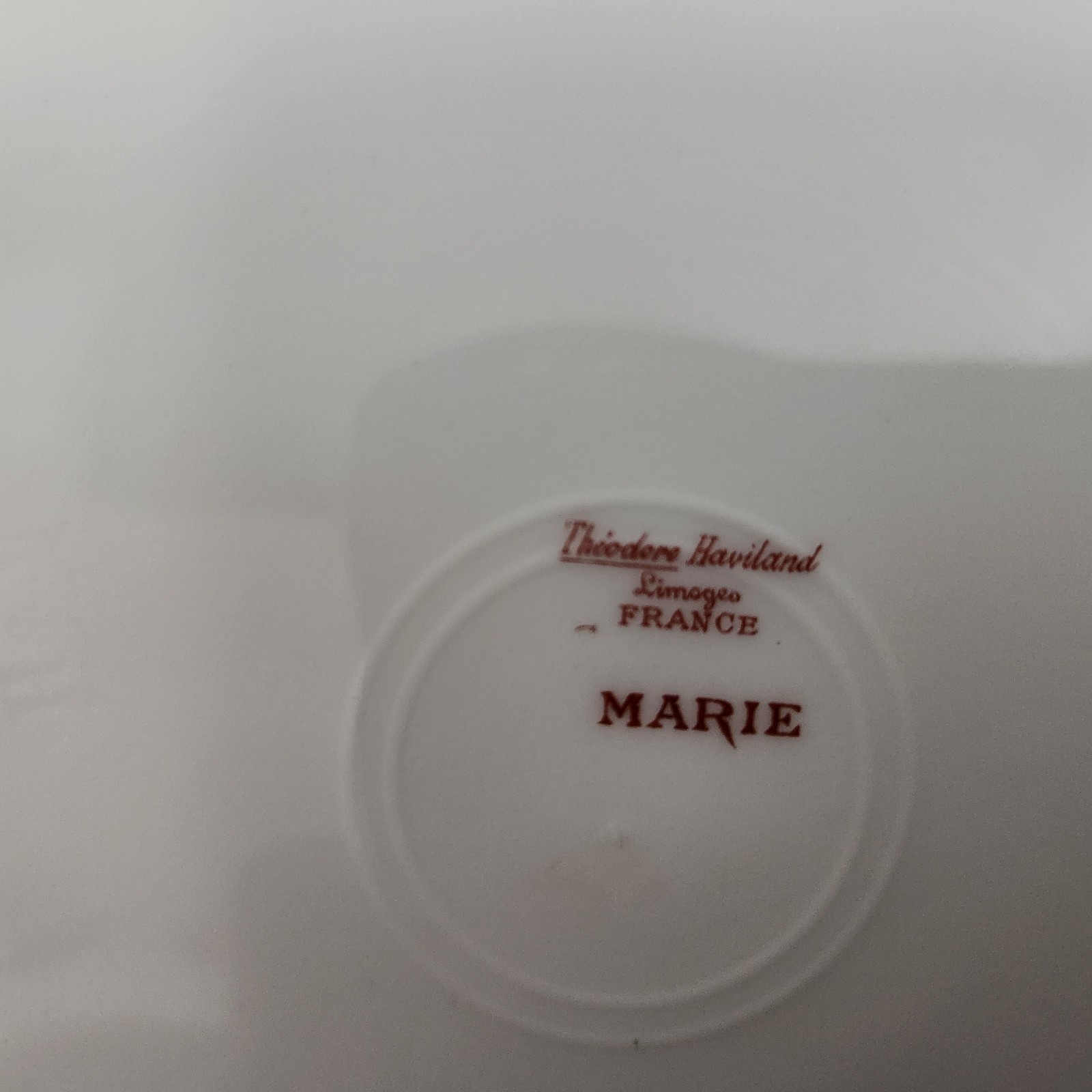 Marie (Scattered Flowers)by Haviland 8 5/8″ Luncheon Plate