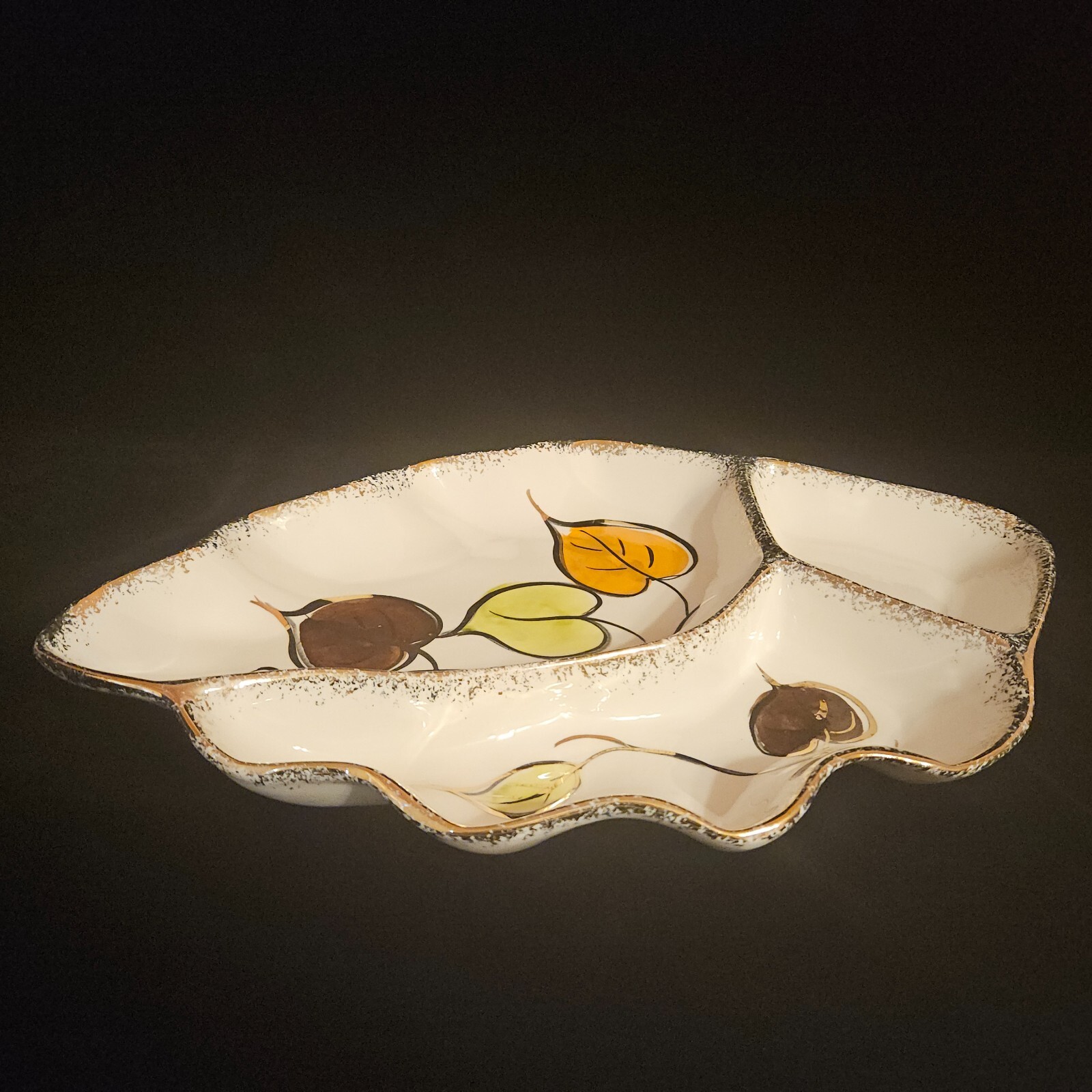 MCM California Pottery Divided Chip Covered Dip Serving Dish WD1570 16″