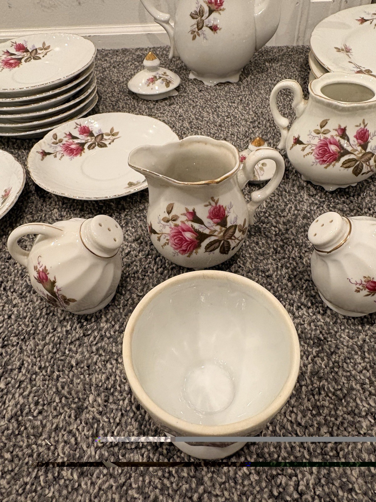 Unmarked Porcelain Floral Dinner Set White/Pink/Green w/ Gold Trim Teapot