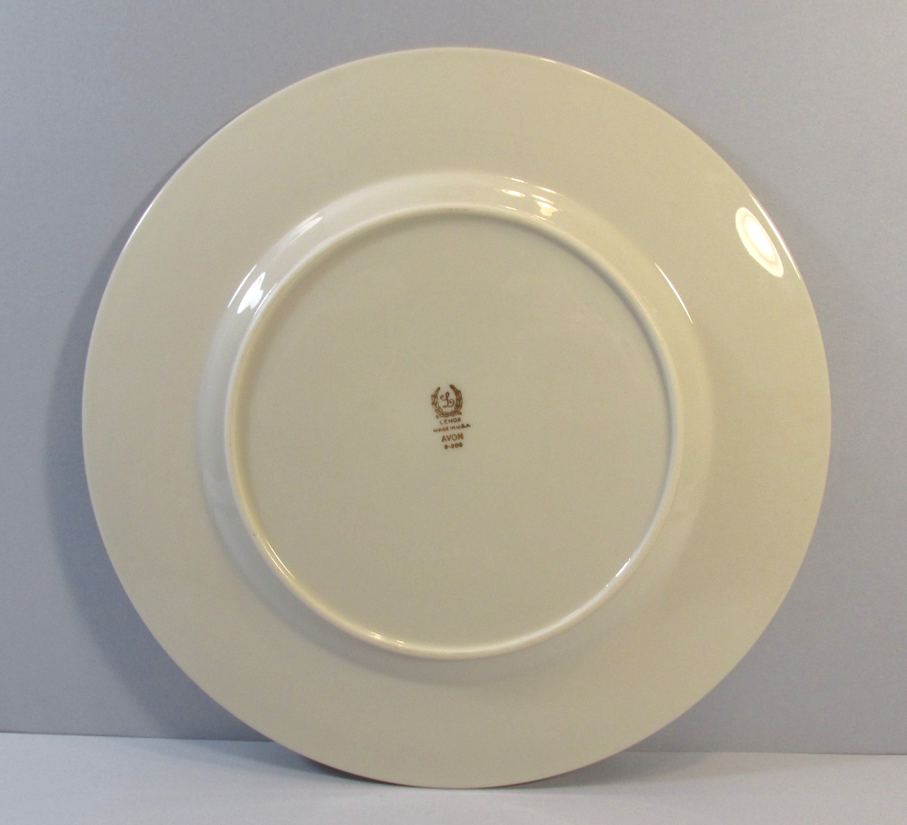 Lenox Avon Floral Dinner Plate with Gold Trim on Rim – S-300