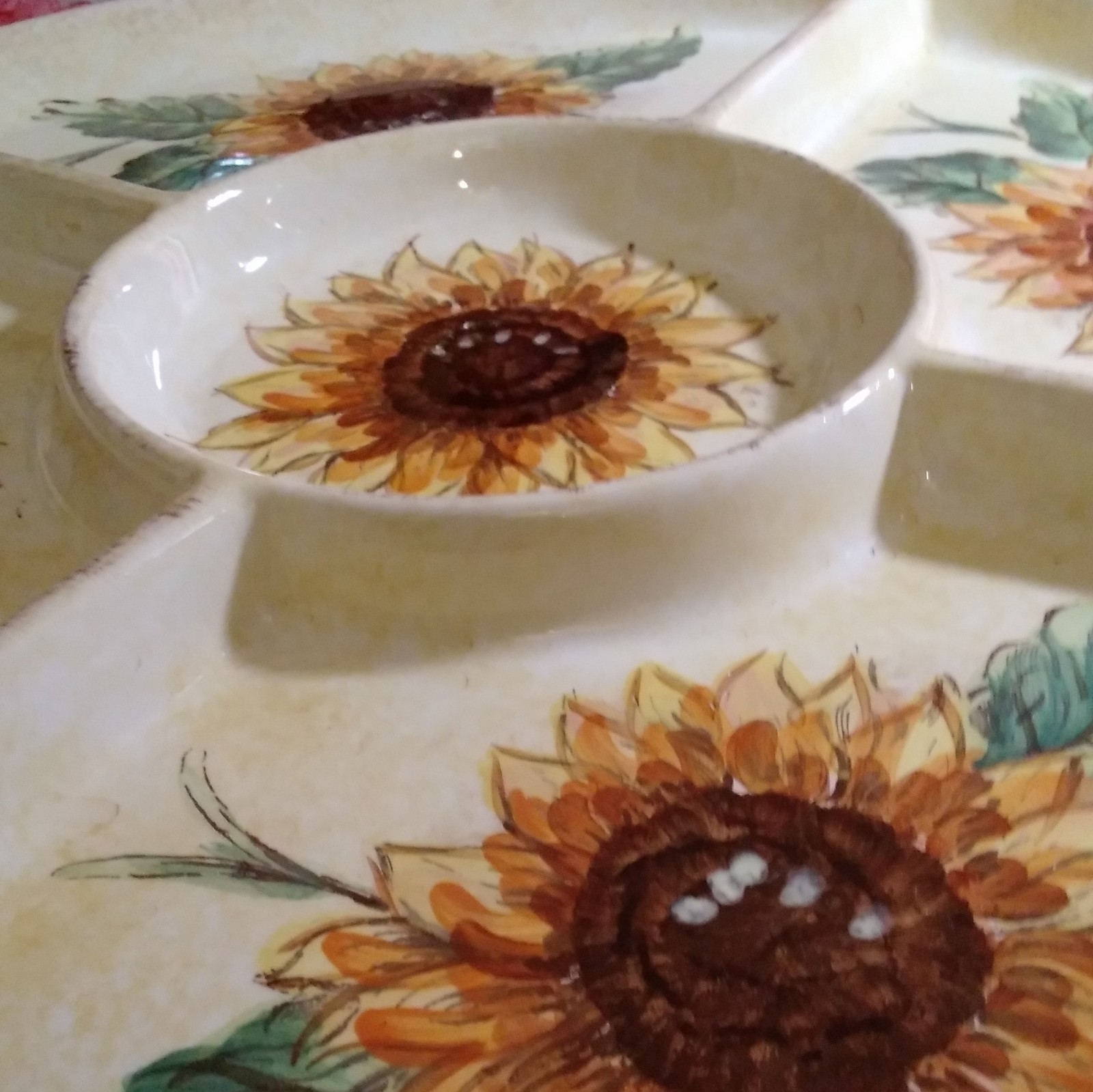 Maxcera Tuscan Sunflowers Round Divided Ceramic Serving Tray Glossy Backstamp