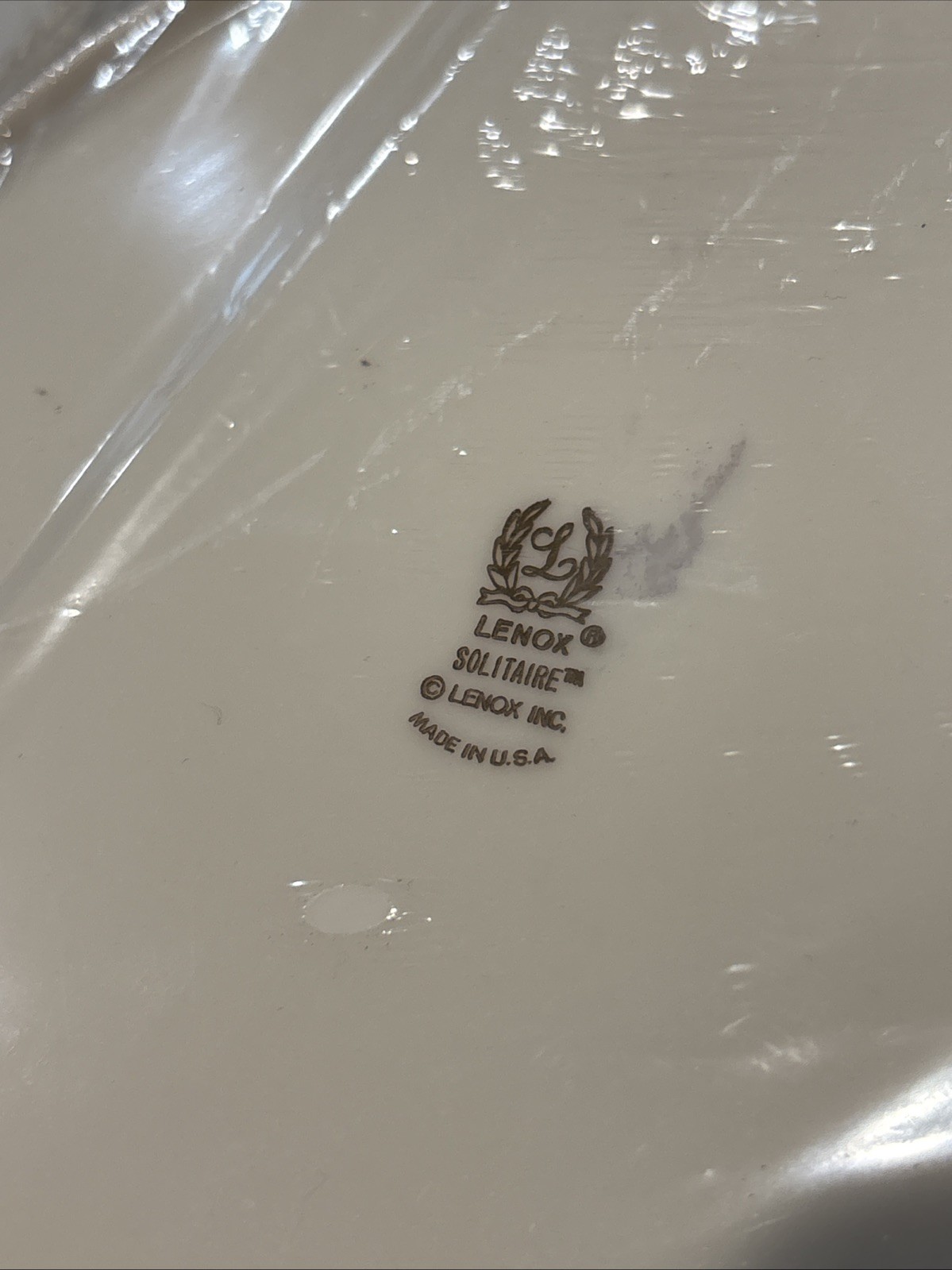Set of 4 Lenox SOLITAIRE 10-1/2″ Dinner Plates Ivory with Platinum Trim