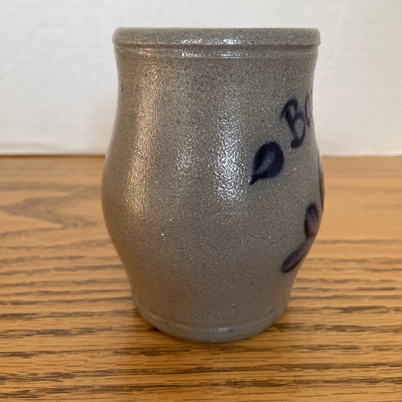 Unusual ROWE POTTERY WORKS 2 COLOR 4 3/4″ high STEIN MUG; pumpkin; 1997
