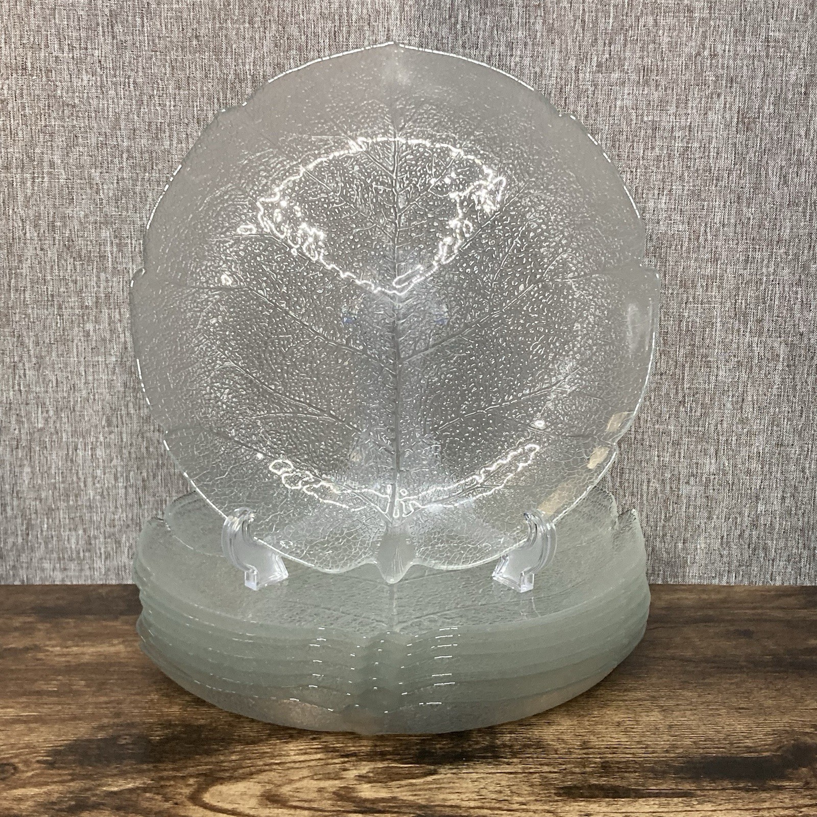 Set of 8 Vintage Arcoroc France Aspen Leaf Clear Tempered Glass Dinner Plates