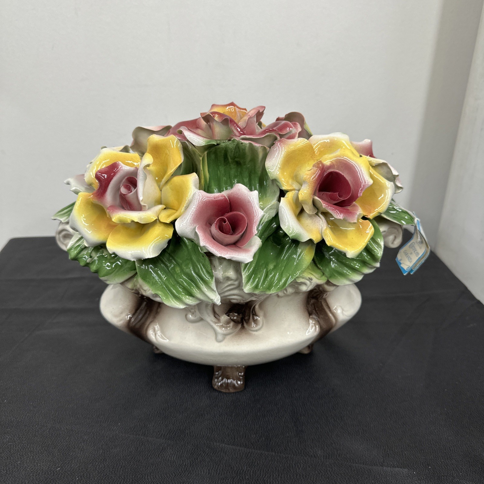 MCM Capodimonte Roses Porcelain Floral Italian Centerpiece XL Size Made in Italy