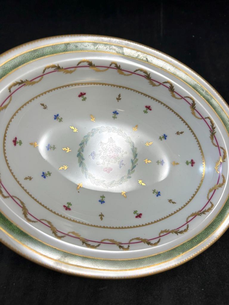Haviland Vieux Paris Green Vert Oval Vegetable Bowl 9.5 In Length 2 1/8 In High