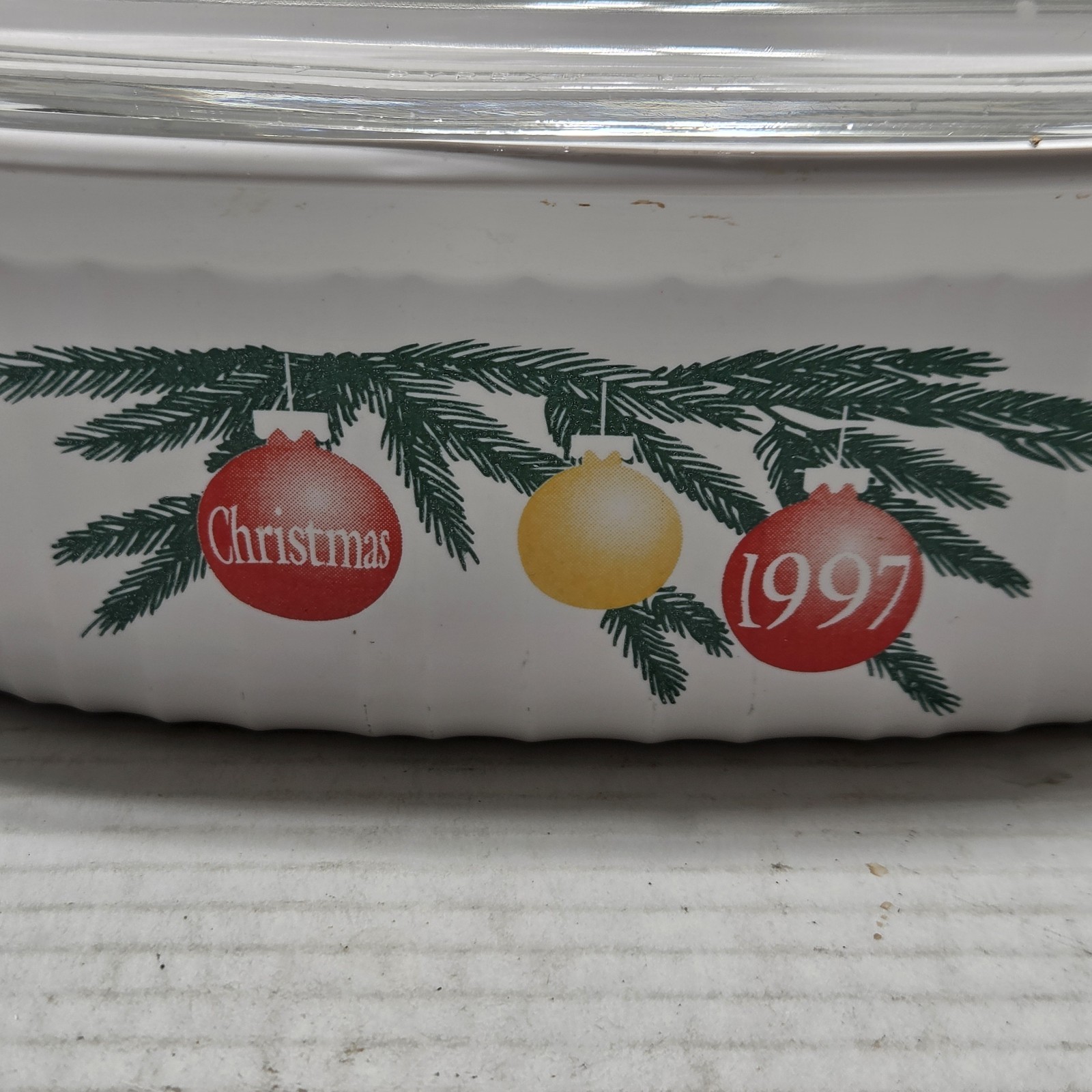 Vtg Corningware Christmas 1997 Oval Baking Dish F-12-B 1.8 L W/ Lid EUC HTF