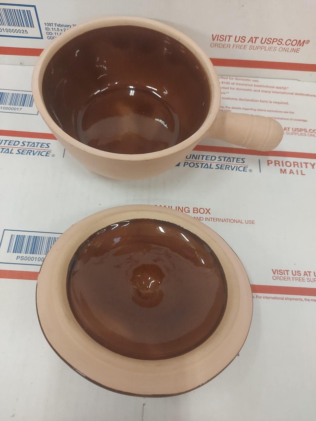 Vintage La Solana Solanaware Pottery Handled Brown Bowl Lid bean Pot Soup Bowl
