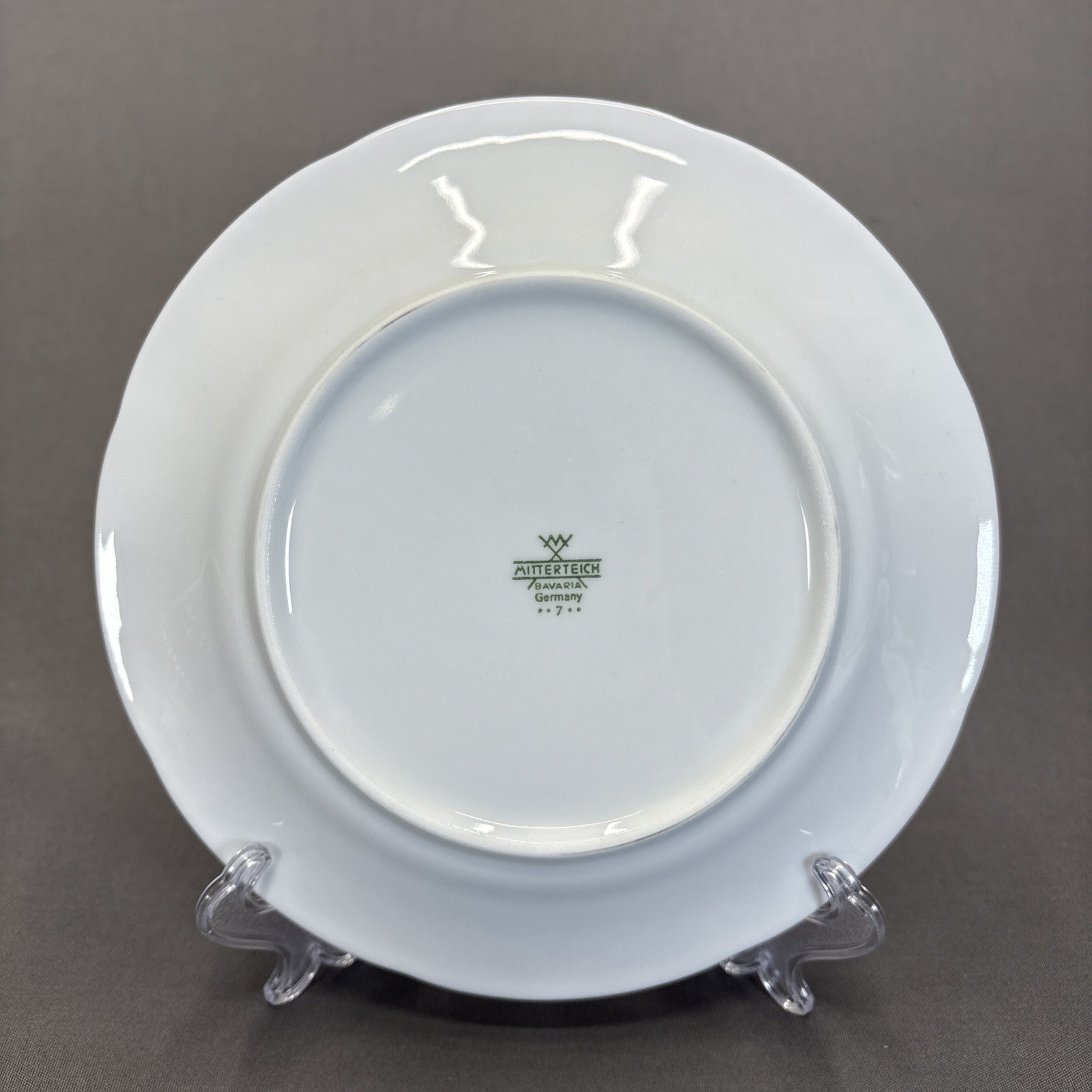 Mitterteich Bavaria Salad Plate 7 1/2″ Set of 4 Gold Trim Verge Embossed Scrolls