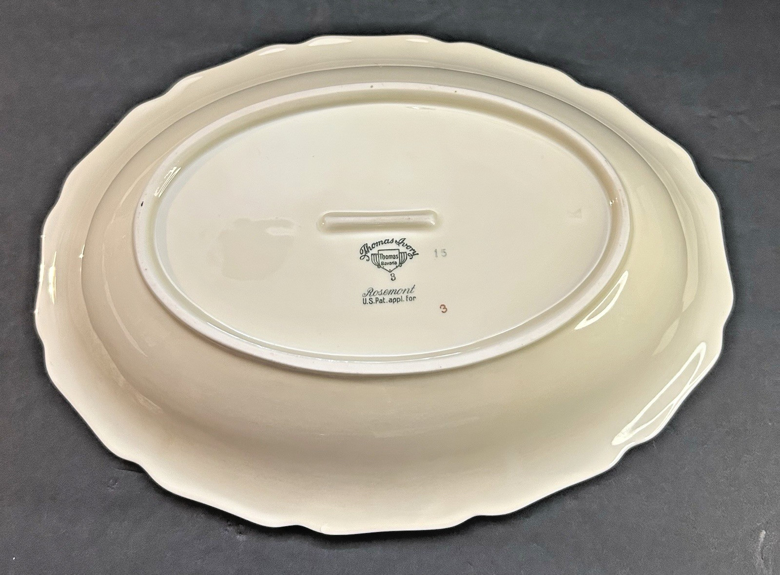 THOMAS IVORY ROSEMONT 10.5” Oval Vegetable Bowl BAVARIA GERMANY