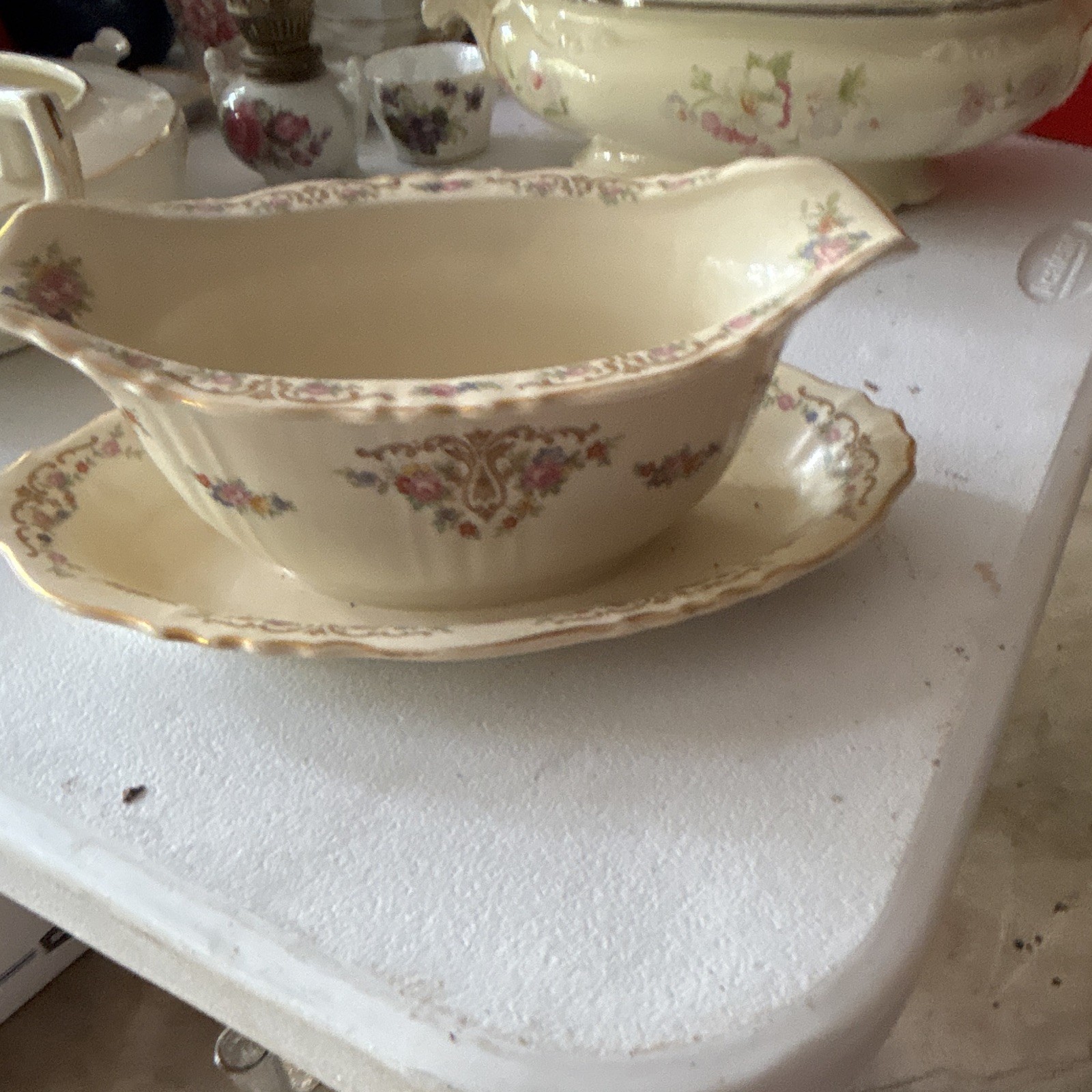 Floral Porcelain Gravy Boat Set w/ Underplate Oval Glossy Beige Pink Green