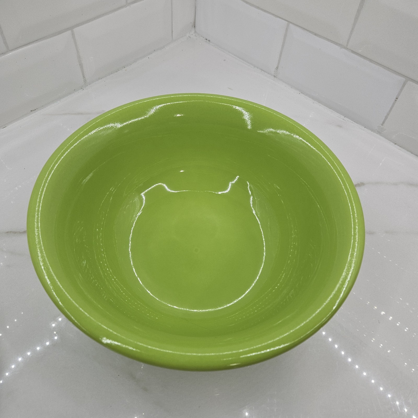 VTG Fiesta Chartreuse Green Round Covered Casserole Dish 2 Qt 9″ w/Lid HL 1997