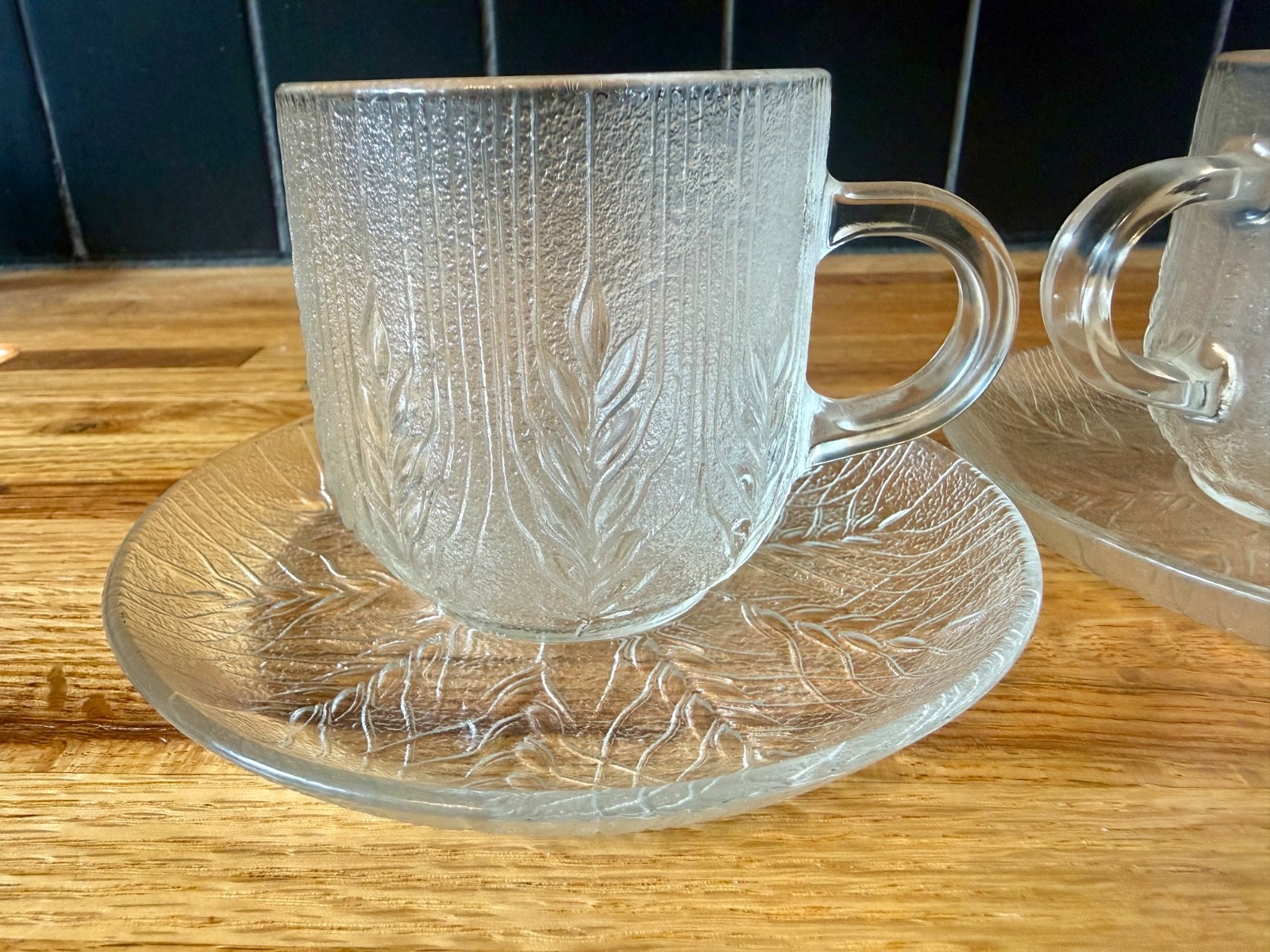 Arcoroc Country Wheat Tea Cups & Saucers Set of 4 Clear Glass France Vintage