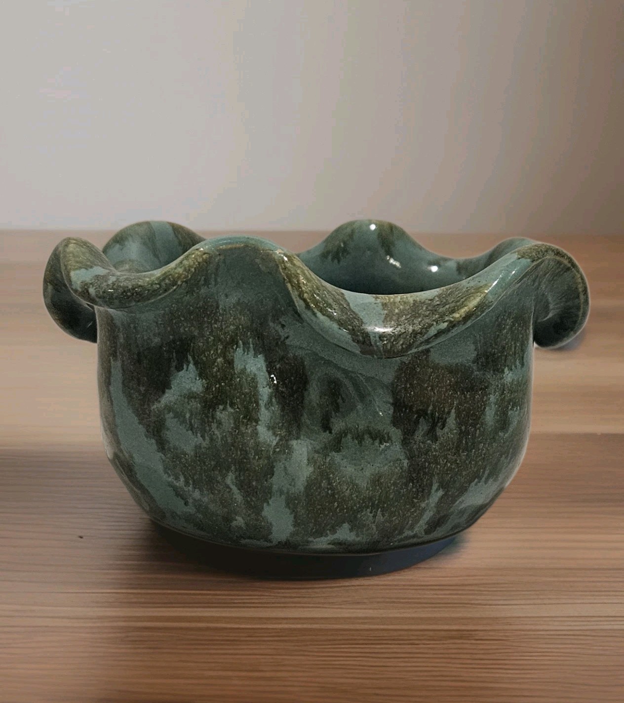 RARE Old Handmade Studio Art Pottery Ruffle Edge Bowl Blue Green Drip Glaze
