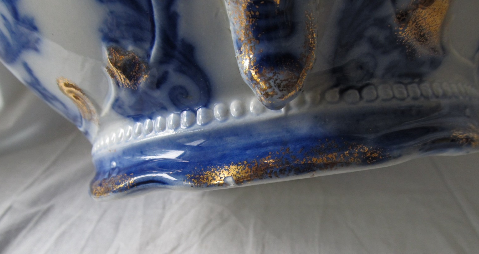 Victorian Flow Blue Chamber Pot Gold Gilt J&G Meakin “Moderna” Antique 1895-1915