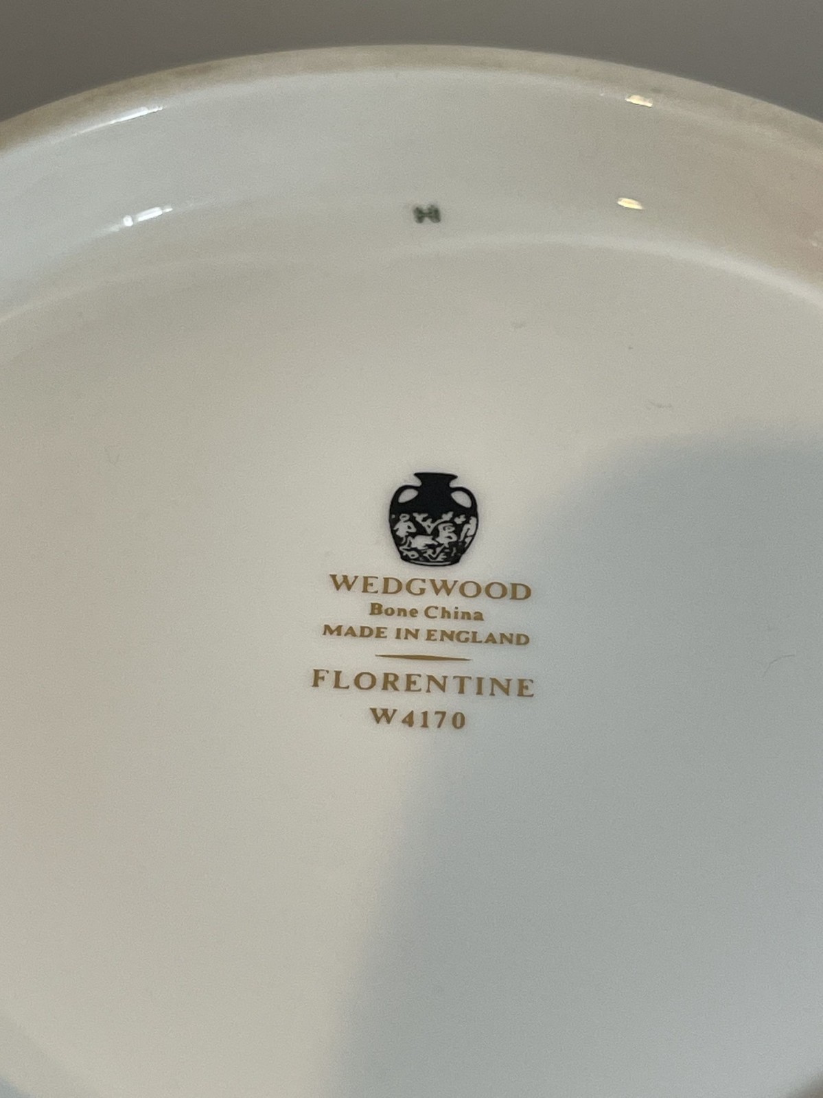 Wedgwood Florentine Dark Green Round Covered Vegetable Bowl W4170 Bone Rare HTF