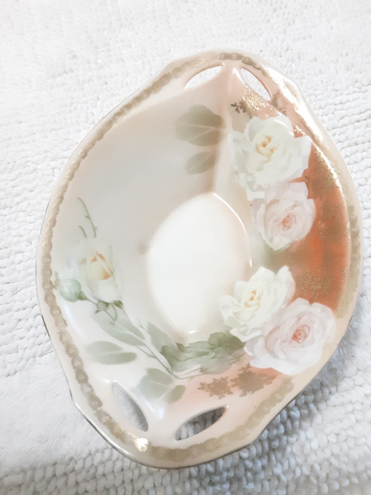 RS Tillowitz Silesia Bowl Oval Footed Pale Peach Orange white Pink Roses 8″