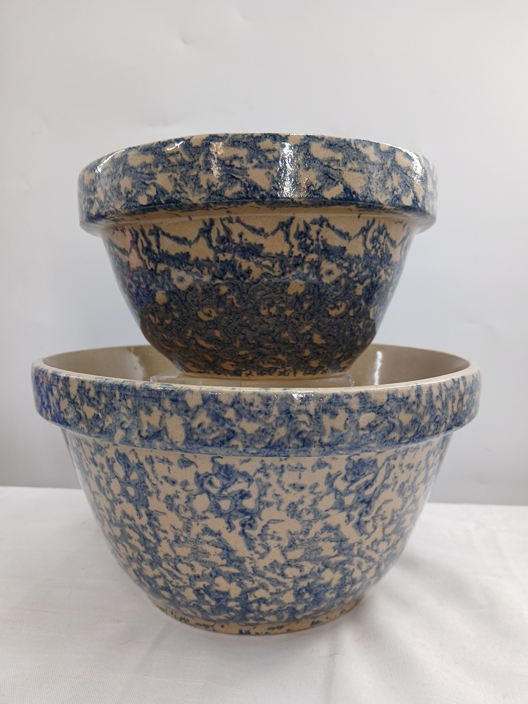 Vintage Robinson Ransbottom Pottery Blue Spongeware Nesting Mixing Bowl Set 2