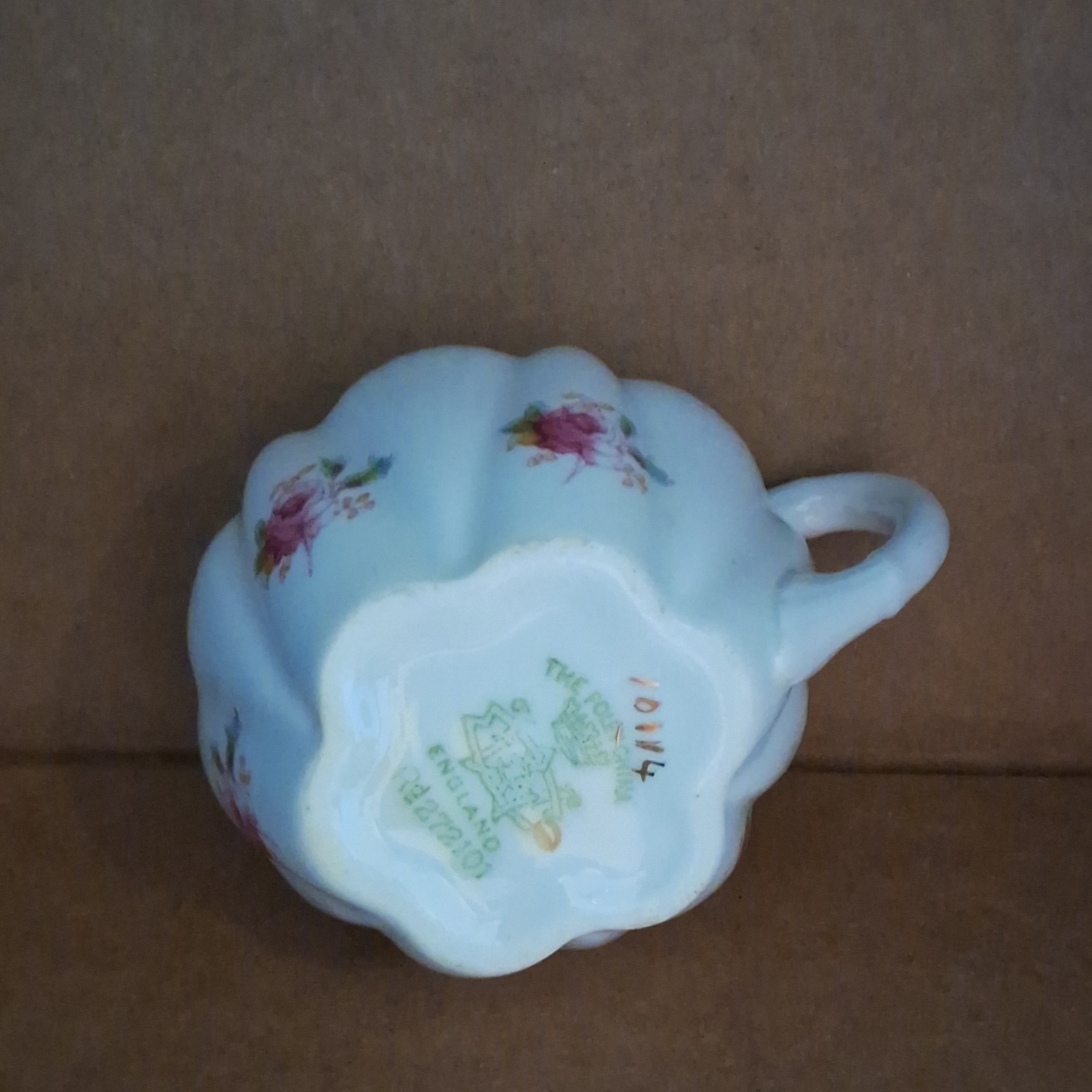 Shelley/Foley Bridal Rose Dainty Shape 3inch Creamer