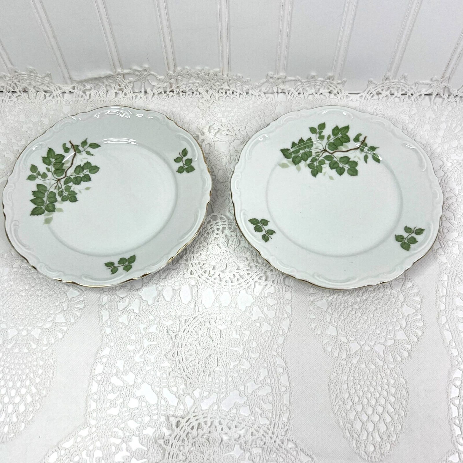 Vintage Mitterteich Bavaria Green Leaves 2 Dessert Plates Germany Gold Trim