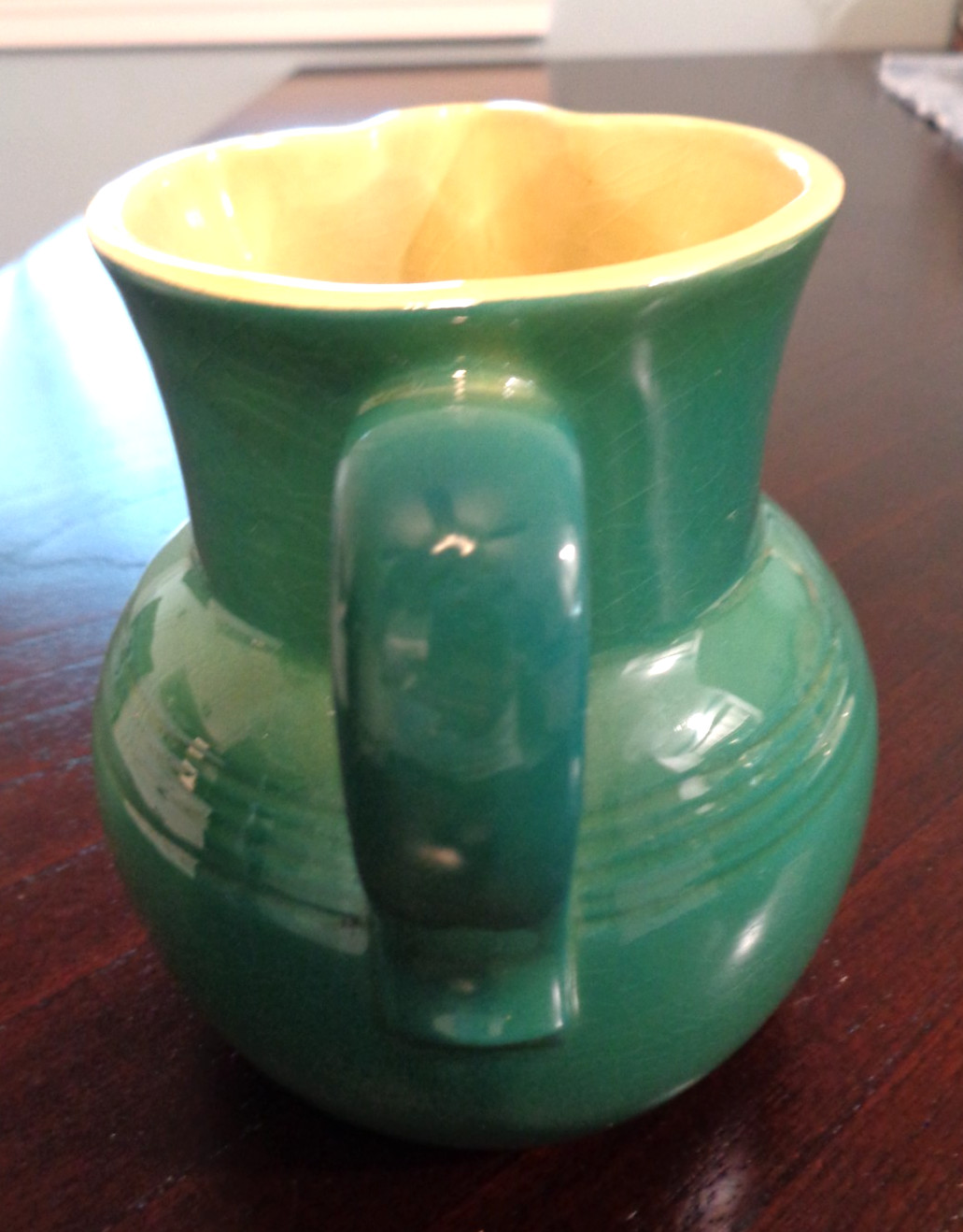 WONDERFUL VINTAGE ROSEVILLE POTTERY DARK GREEN/TEAL PITCHER w/YELLOW INTERIOR
