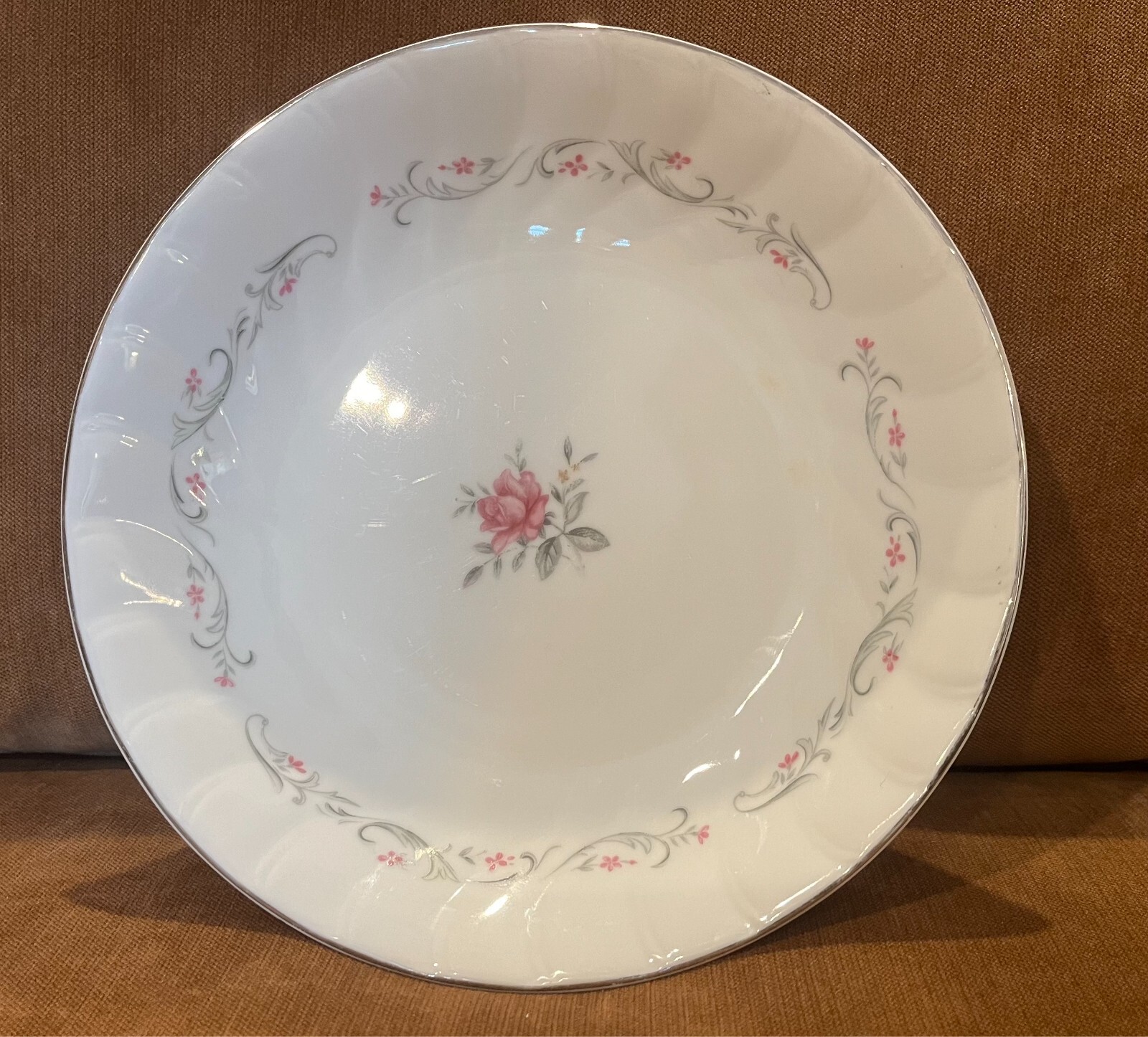 Vintage ROYAL SWIRL – Fine China of Japan – 7 3/4″ Bowl