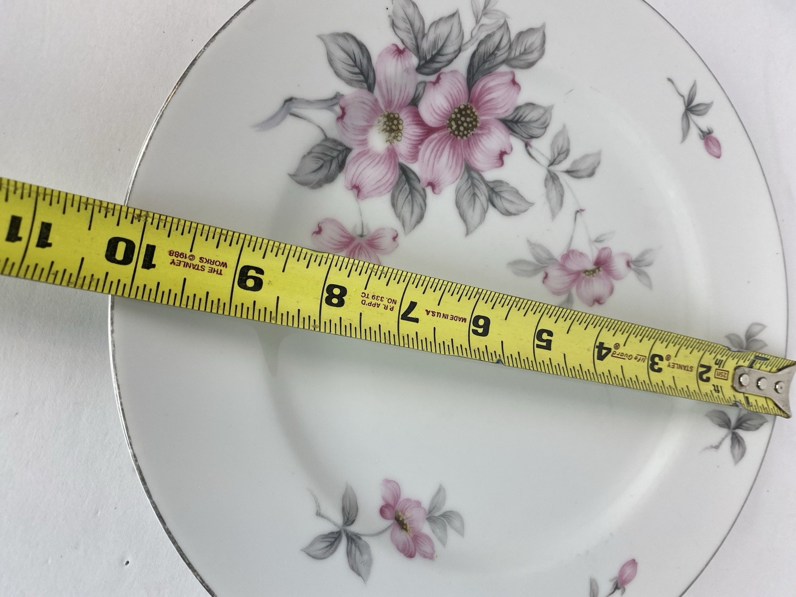 Harmony House “Dogwood” by Seyei Bone China Plates. Japan. Vtg.
