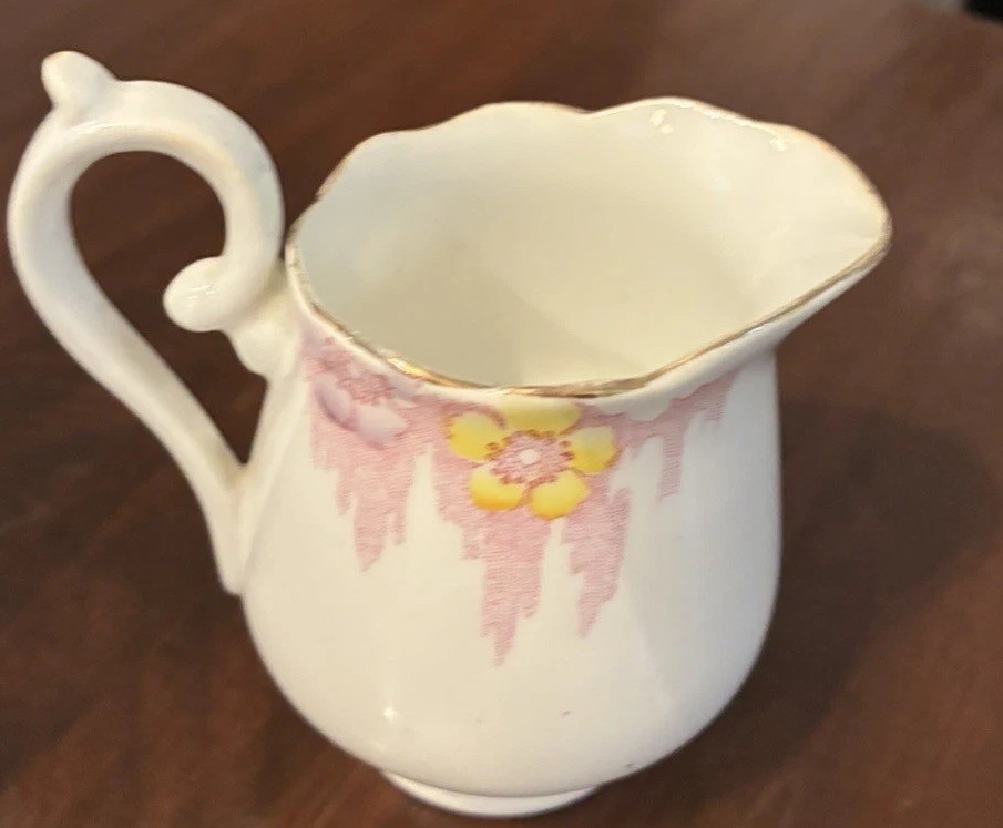 Royal York Sugar Bowl and Creamer Set Bone China England Gold Gilt