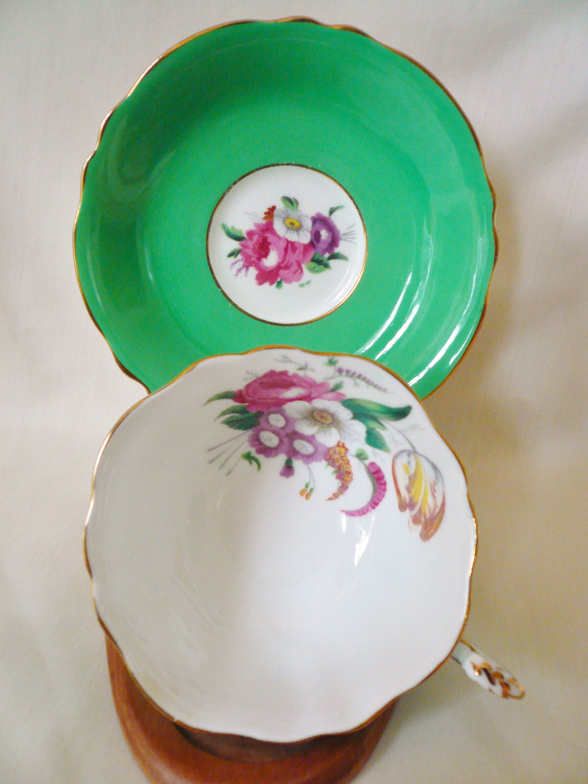 Paragon England Double Warrant Teacup MIXED FLORAL Green White Tea Cup Saucer