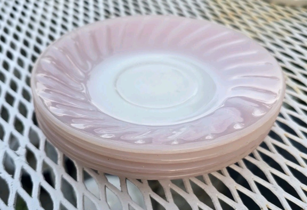 Set of 4 FIRE KING Pink Swirl 6″ Saucer/Dessert plates. Free Shipping. Beautiful