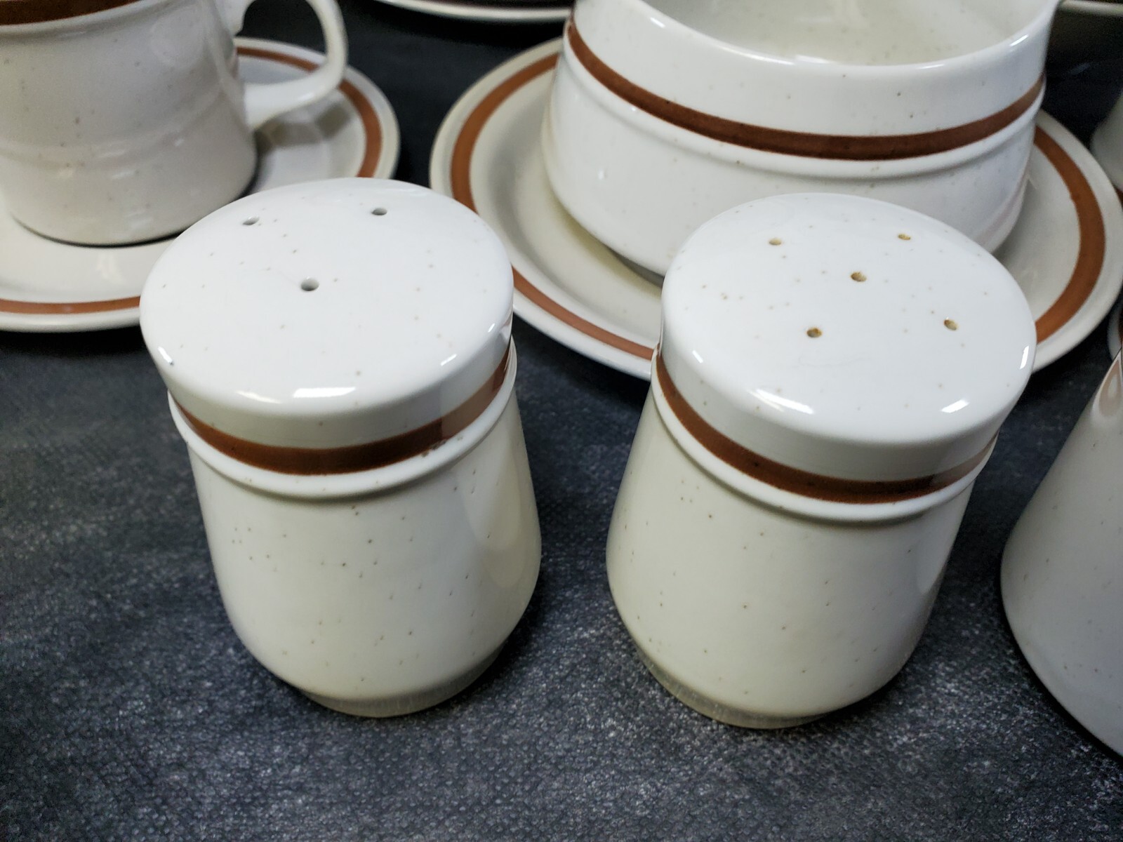 VTGE Autumn Collection Stoneware Wheat Flower Dinnerware SOLD BY THE PIECE