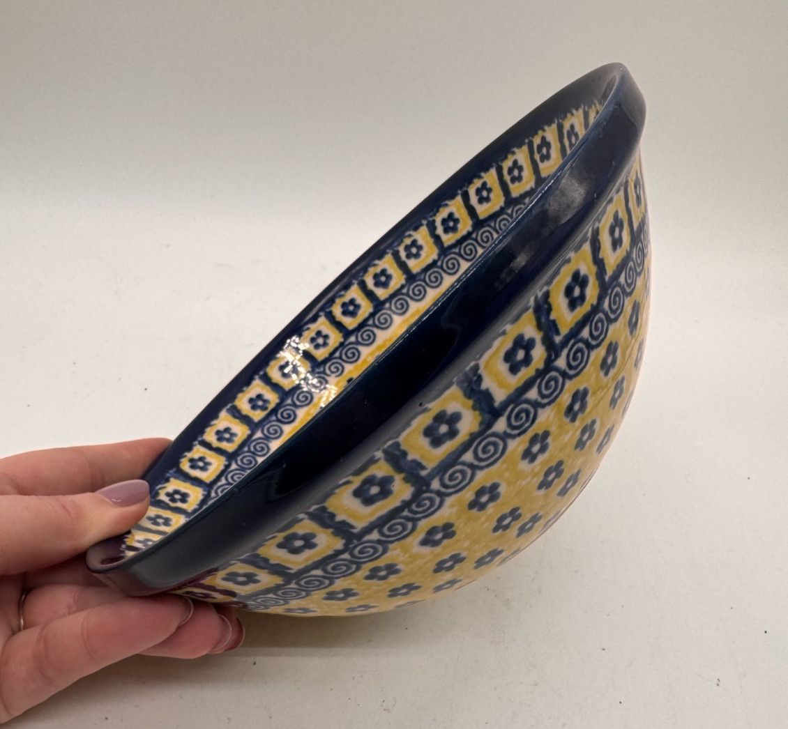 Boleslawiec Polish Pottery Bowl Yellow & Cobalt Blue Flower Pattern Blue Rim