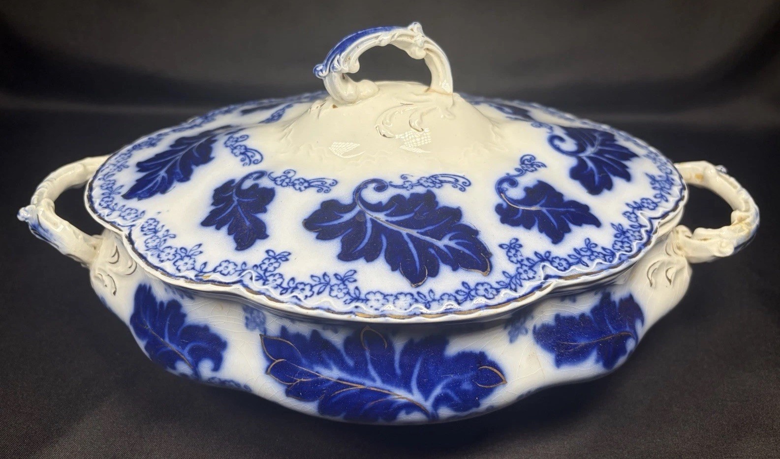 Antique Johnson Bros Normandy Flow Blue Oval Covered Vegetable Bowl Dish 11.5”
