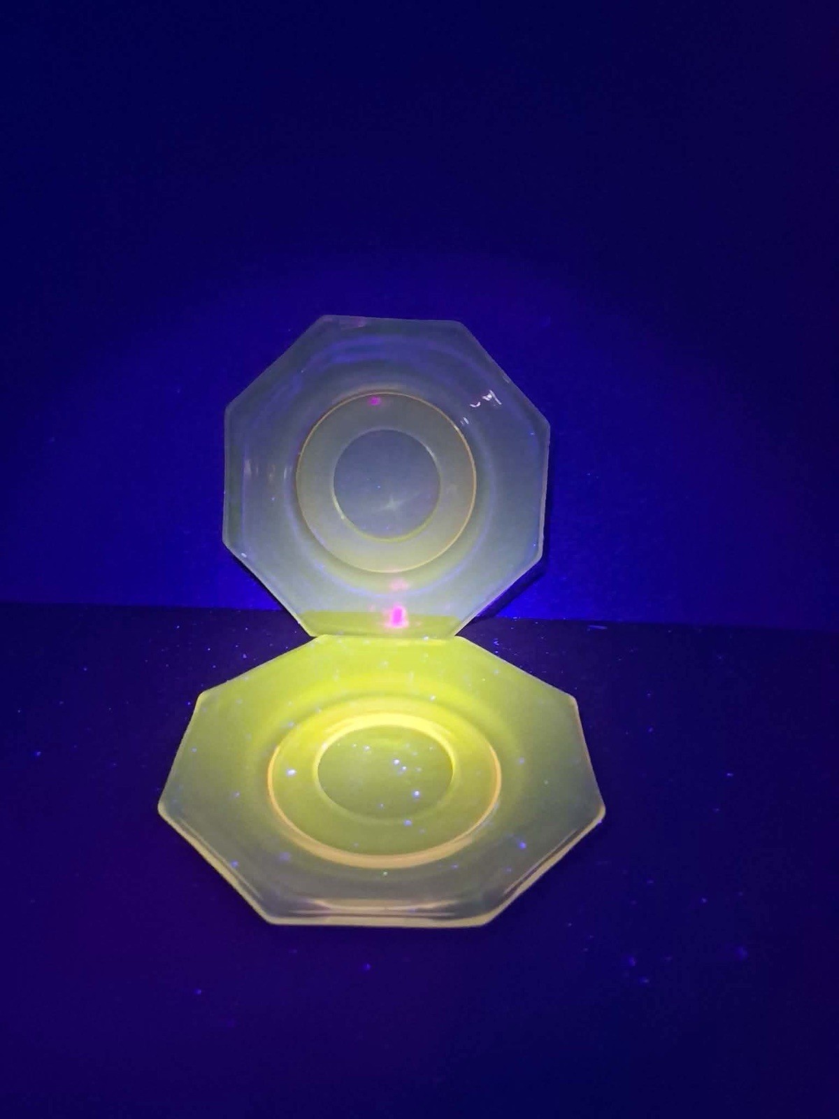Hazel Atlas Moroccan Amethyst Octagon Plates Set 2 UV Reactive