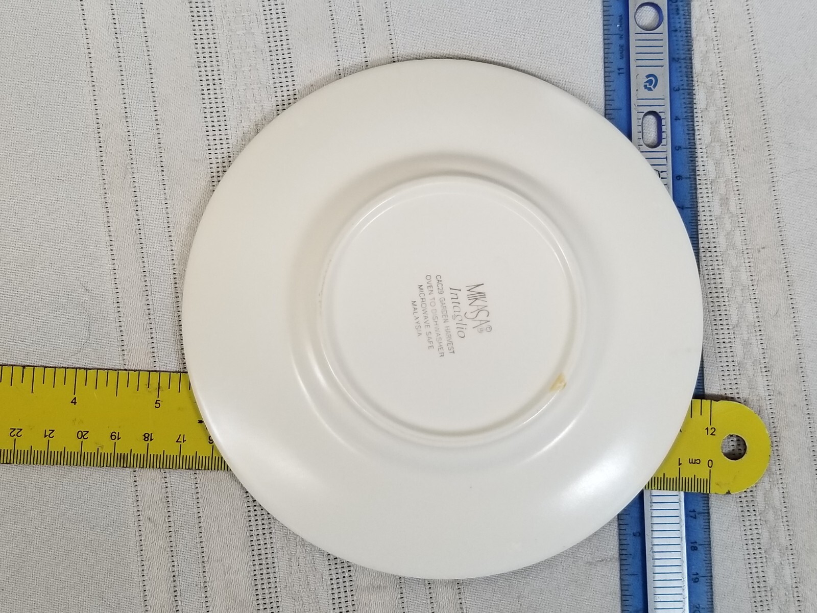 USED UTENSIL MARKS 2 Mikasa Intaglio Garden Harvest Saucers