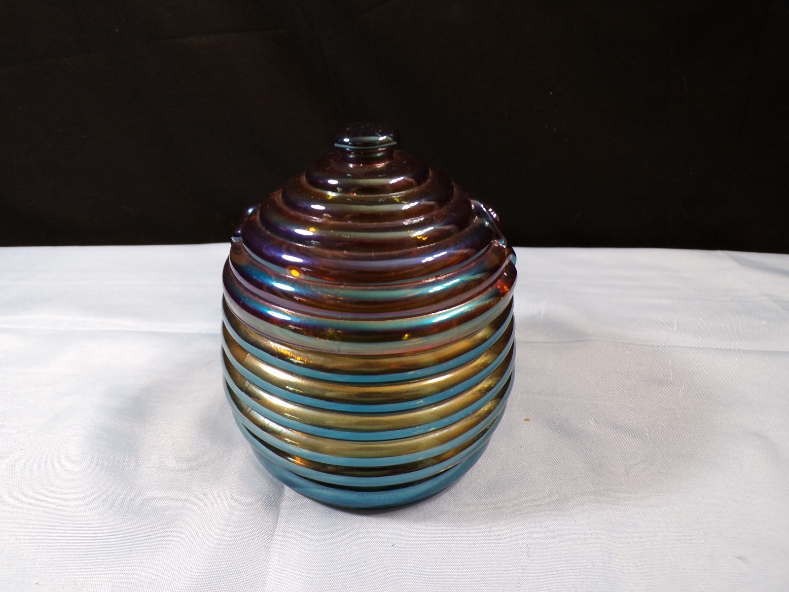Jeannette Glass Bluish l Iridescent Beehive Covered Honey Pot INV2