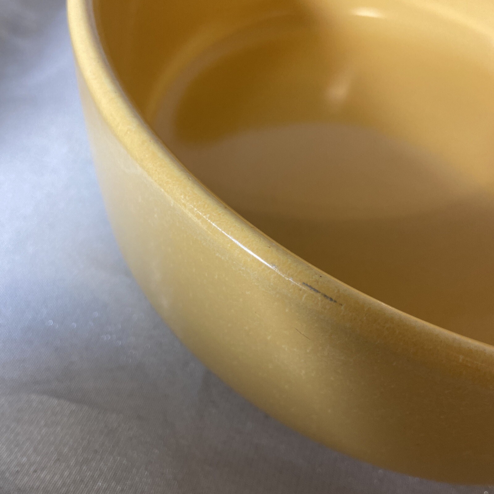 Vintage La Solana Yellow Pottery Stoneware Ceramic Covered Casserole Pan 8.25″