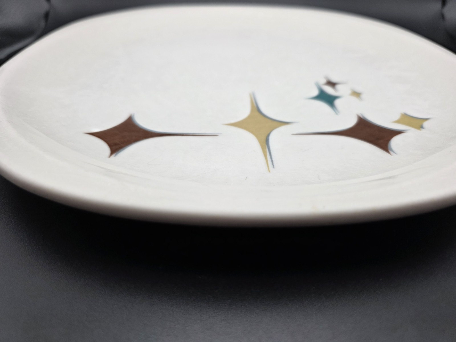 SYRACUSE JUBILEE TRENDS STARS 10 1/4″ DINNER PLATE Starburst Atomic Mid Century