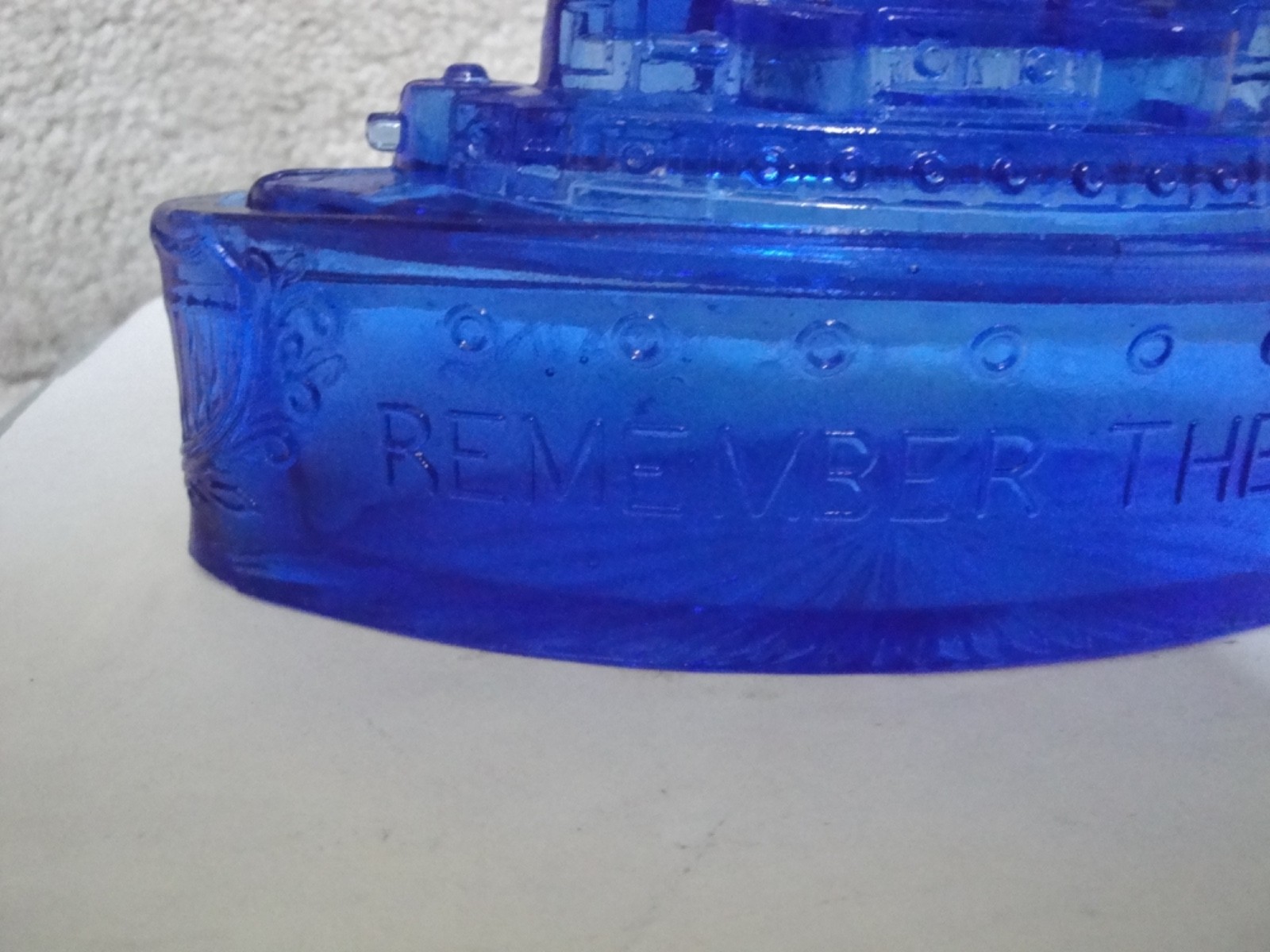 Vintage McKee Remember The Maine Cobalt Blue Battleship Lidded Candy Dish !