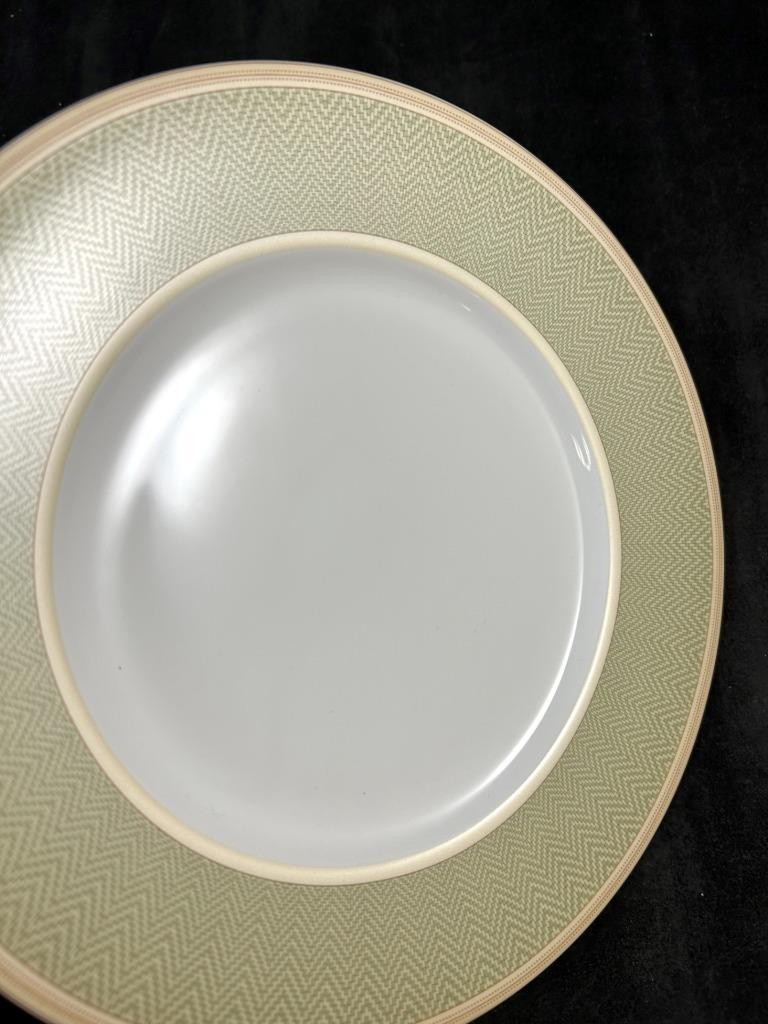 Waterford China Hunt Valley Herringbone Four Piece Place Setting