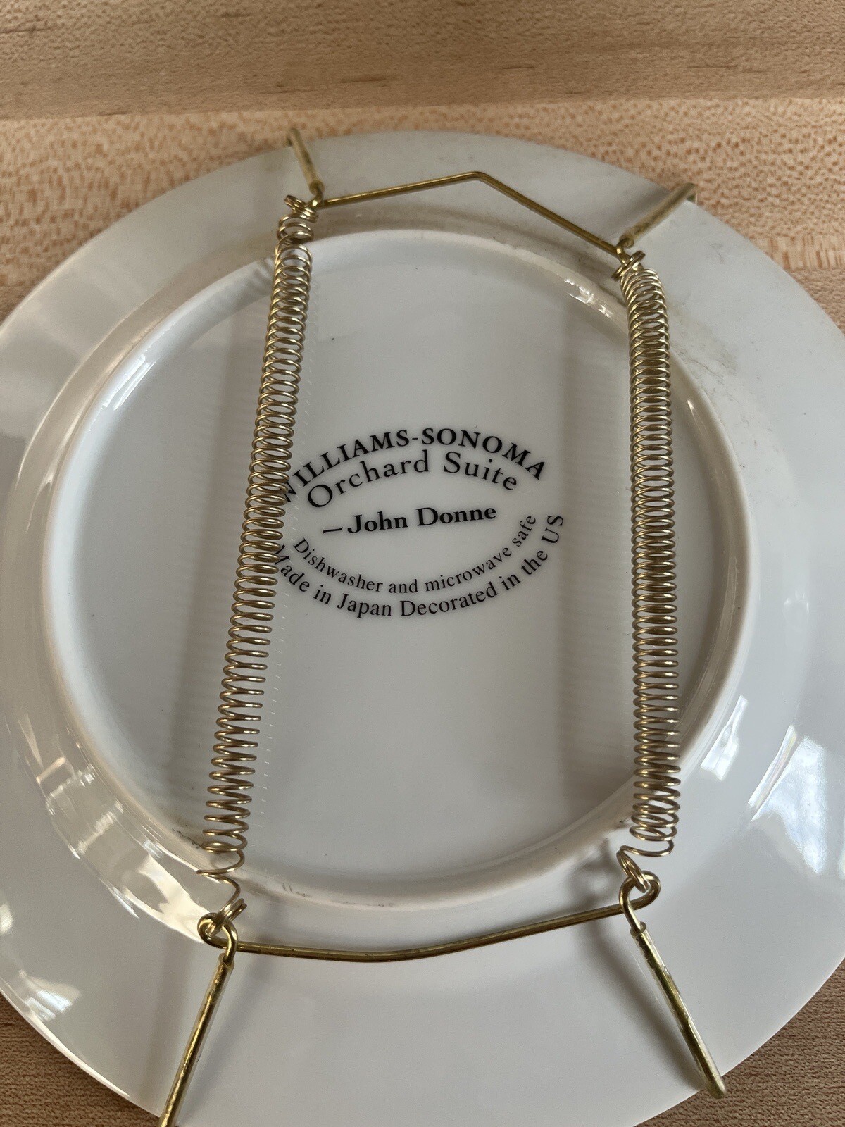 Williams-Sonoma Orchard Suite Cherries Japan 7 7/8″ Wall Hanging Plate.