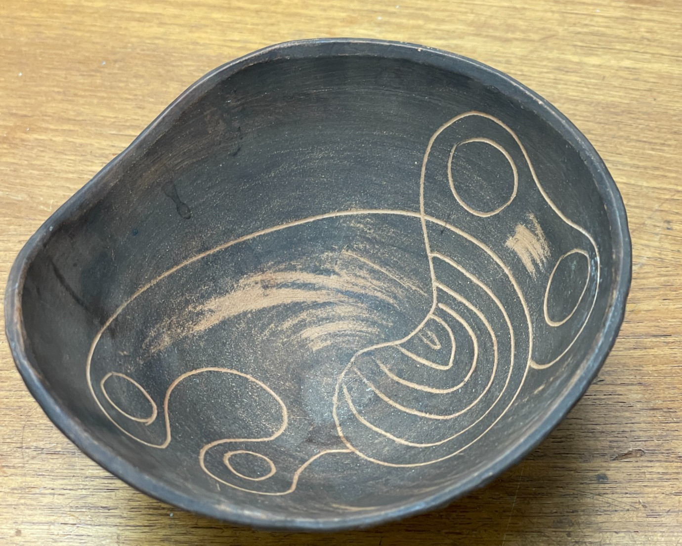 Vintage Raymor Italy Asymmetrical Bowl Abstract Design MCM-Sgraffito technique
