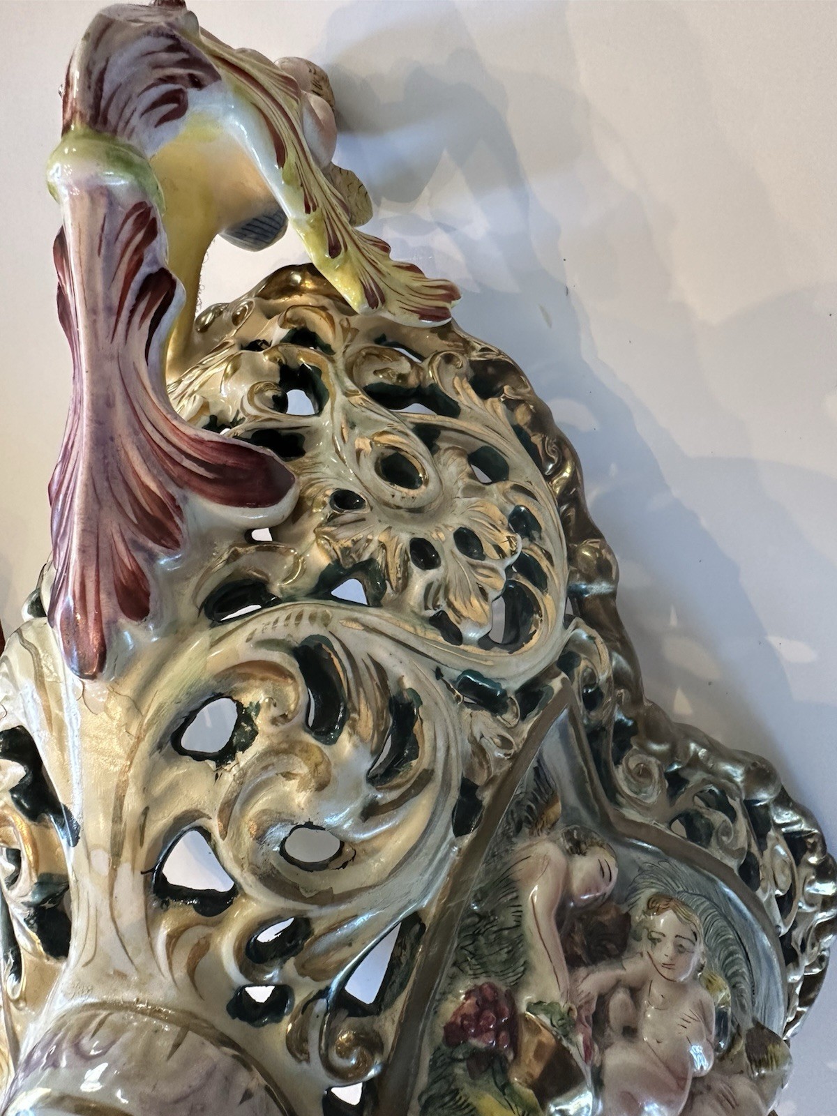 Capodimonte Center Piece Bowl. Hand-painted Ardalt Italy