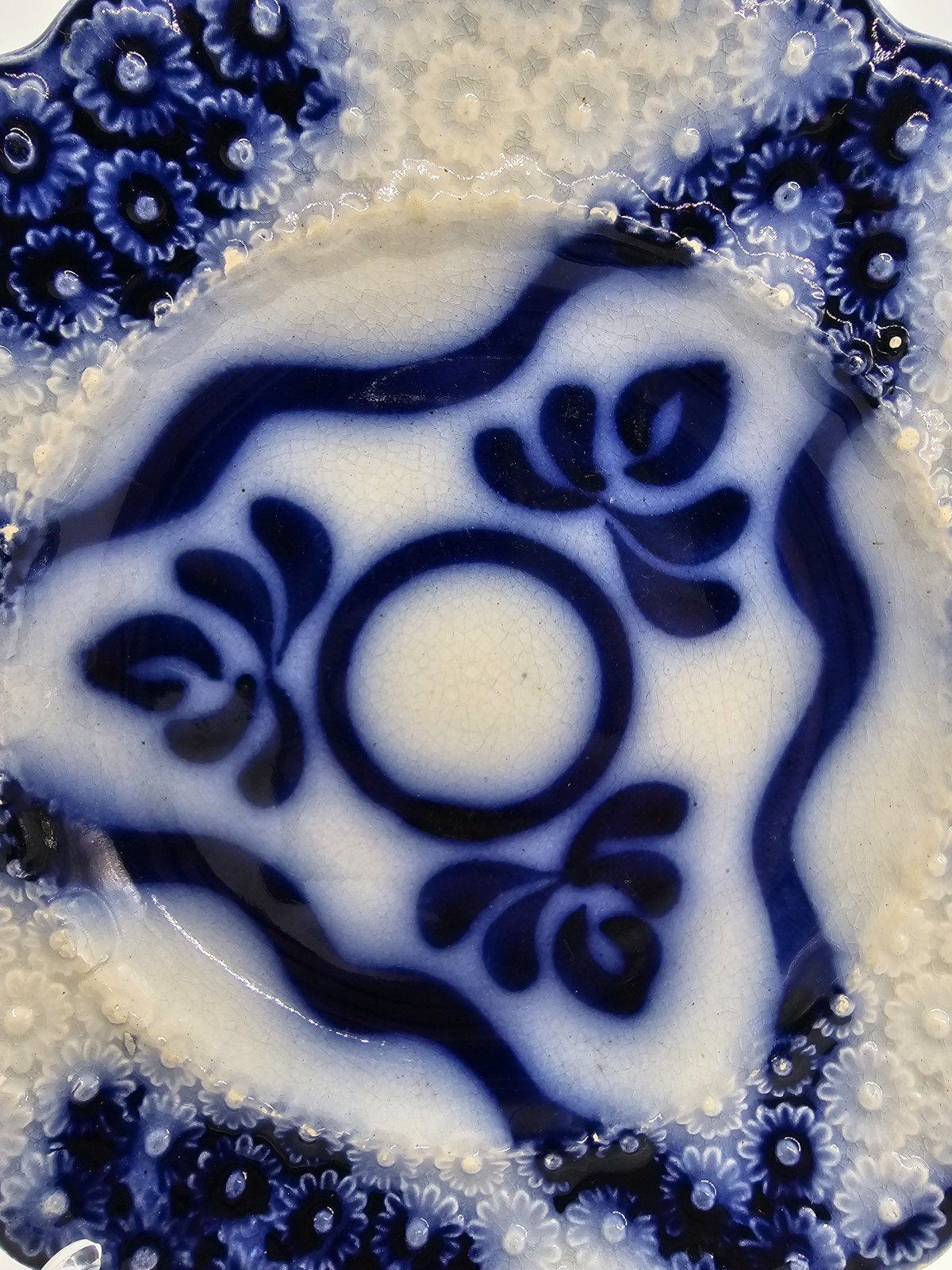 Antique Victorian Flow Blue Plate Scalloped Floral Border Ironstone Unmarked 8″