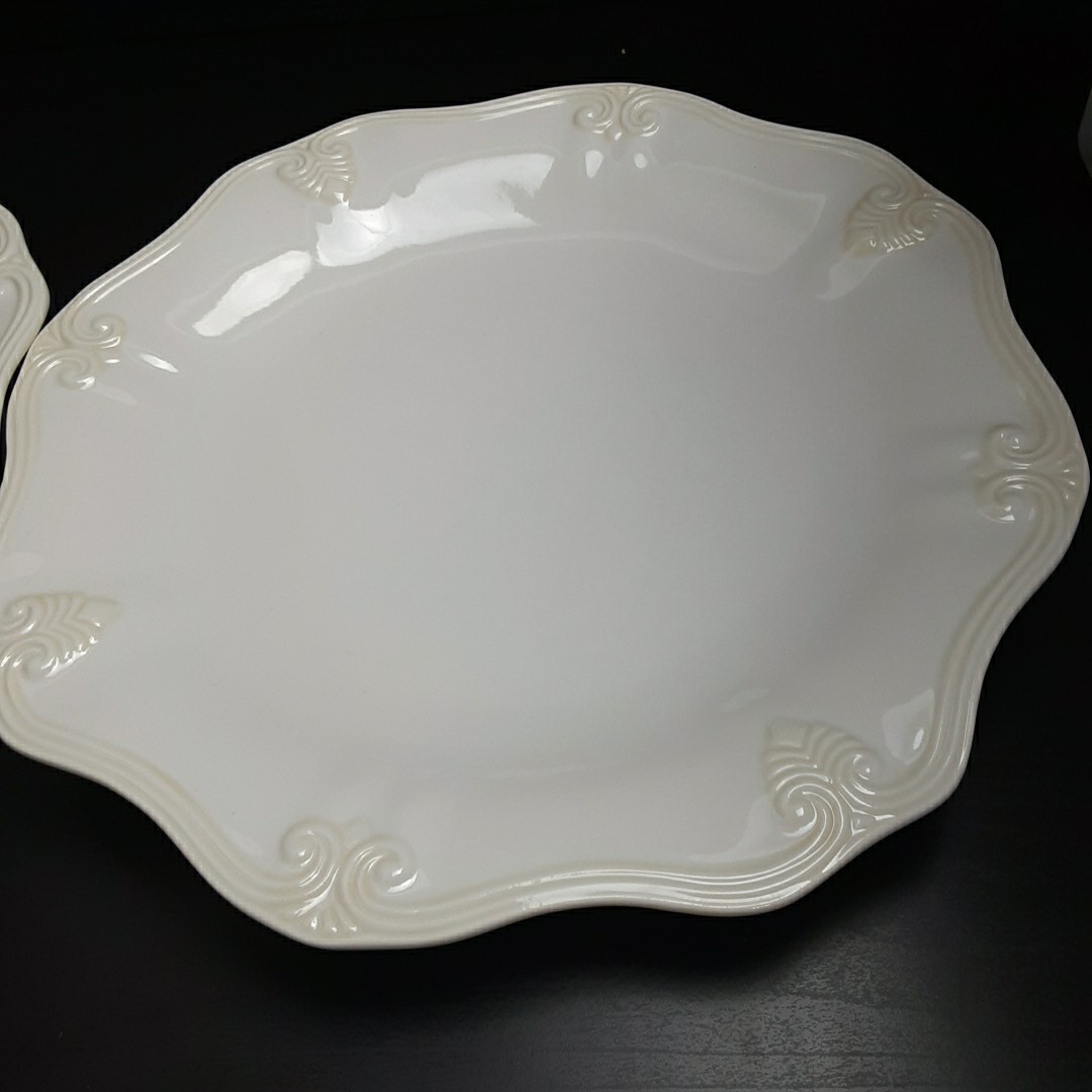 2 Lenox Butler’s Pantry Scrolls & Leaves Gourmet Dinner Plate Ivory Cream 11 7/8