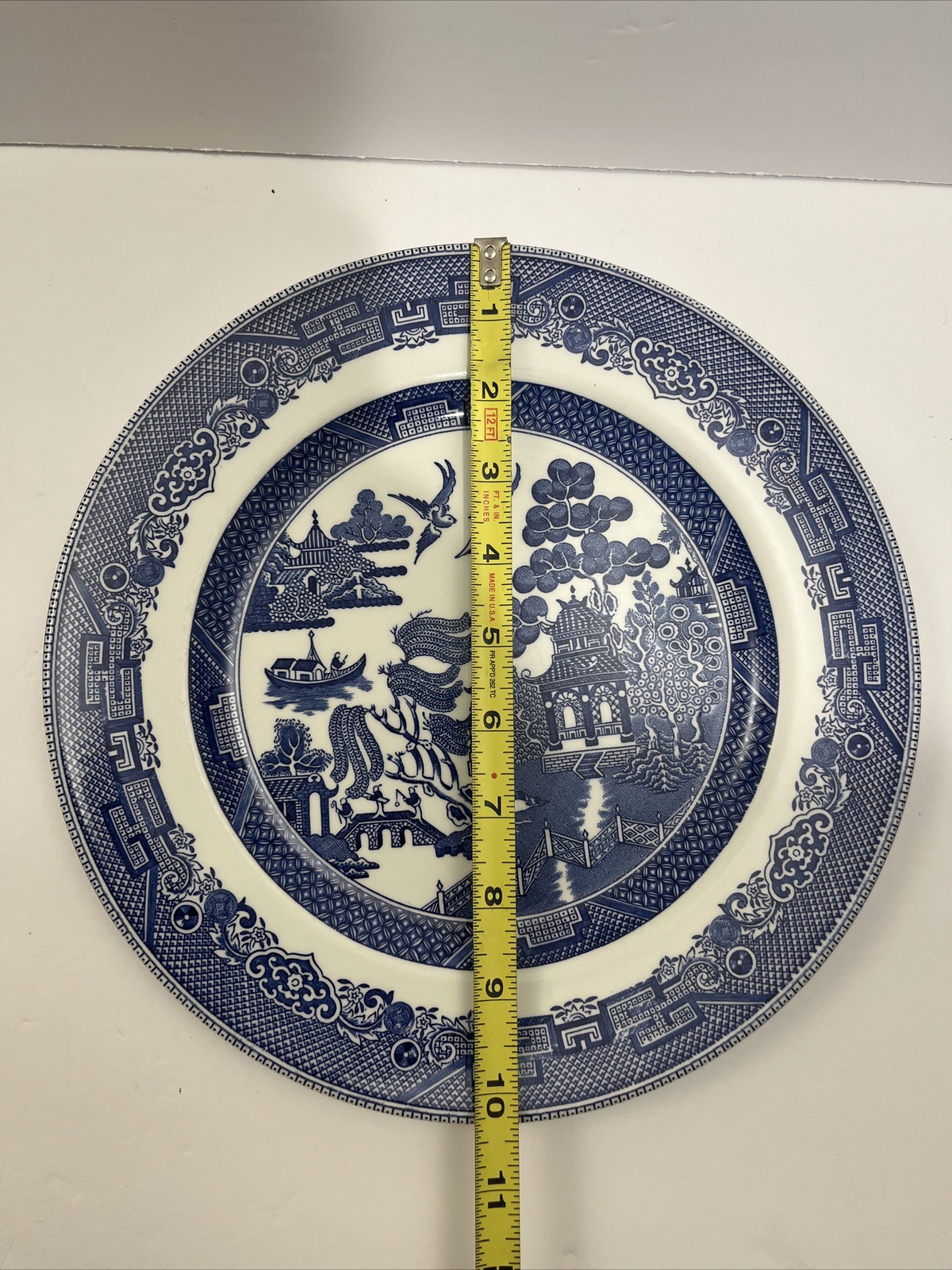 Vintage Johnson Bros England Blue Willow Dinner Plate 10 1/4 Inches Stoneware